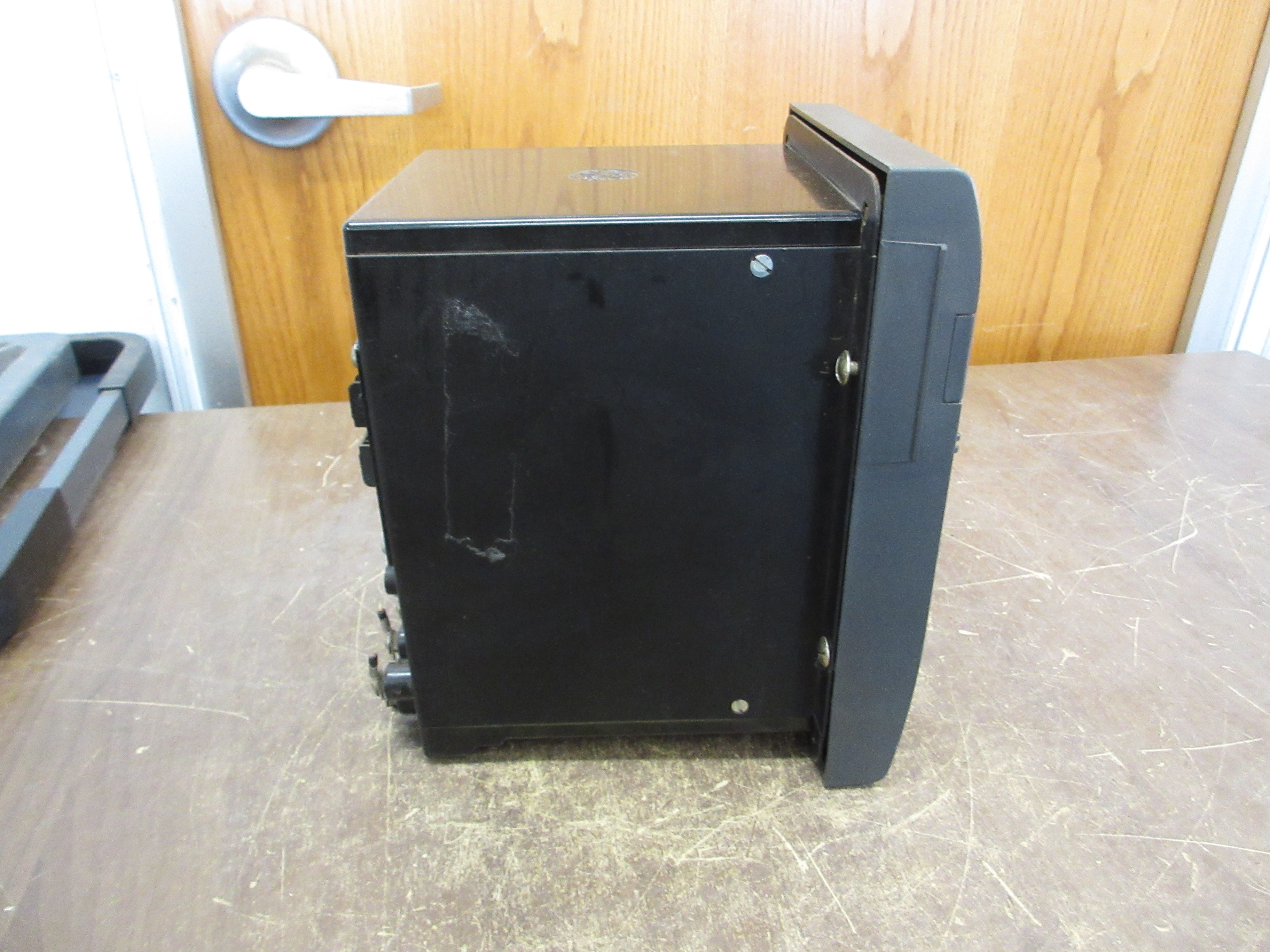 GE Power Leader EPM PLE3ESDG02 277V 50/60Hz 10A Used