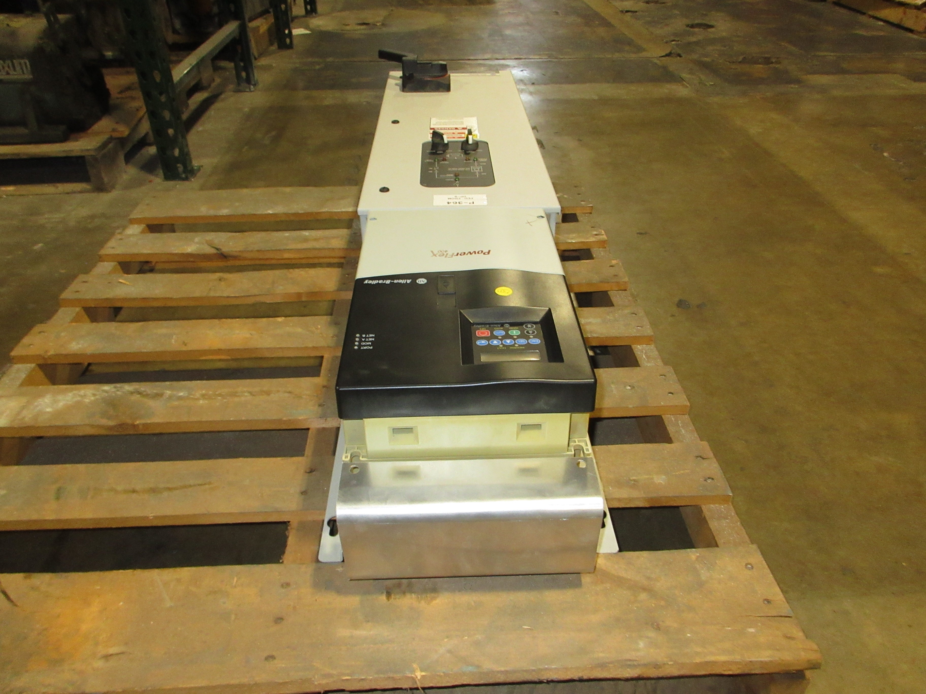 Allen-Bradley PowerFlex 400 AC Drive w/ Bypass 22C-D045A103 30HP 3Ph Used