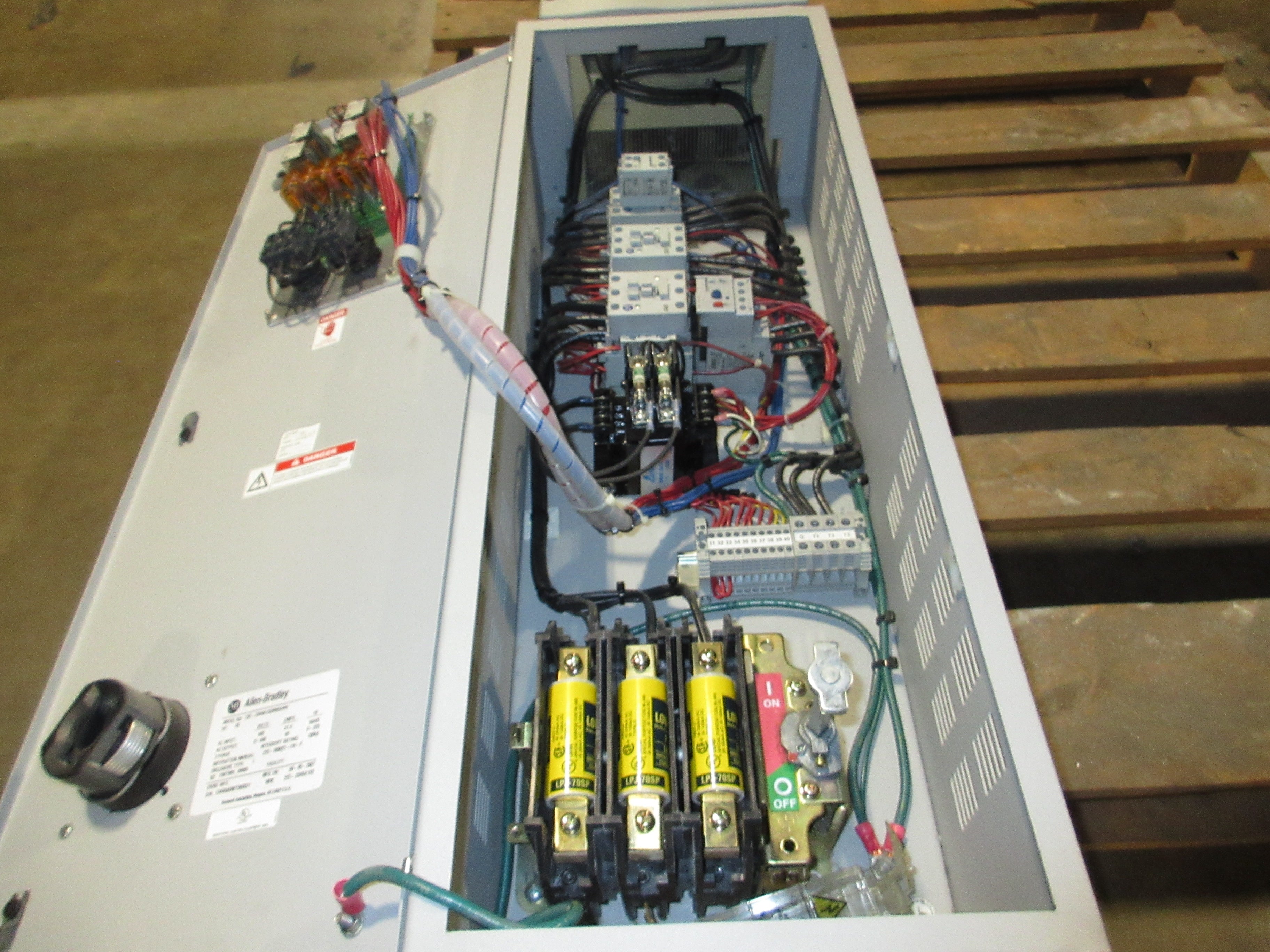 Allen-Bradley PowerFlex 400 AC Drive w/ Bypass 22C-D045A103 30HP 3Ph Used