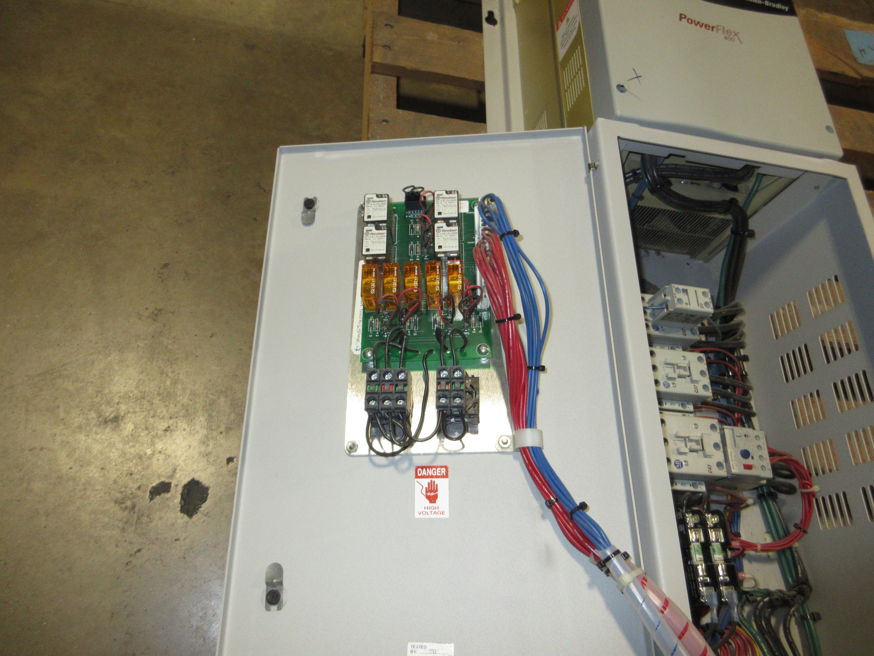 Allen-Bradley PowerFlex 400 AC Drive w/ Bypass 22C-D045A103 30HP 3Ph Used