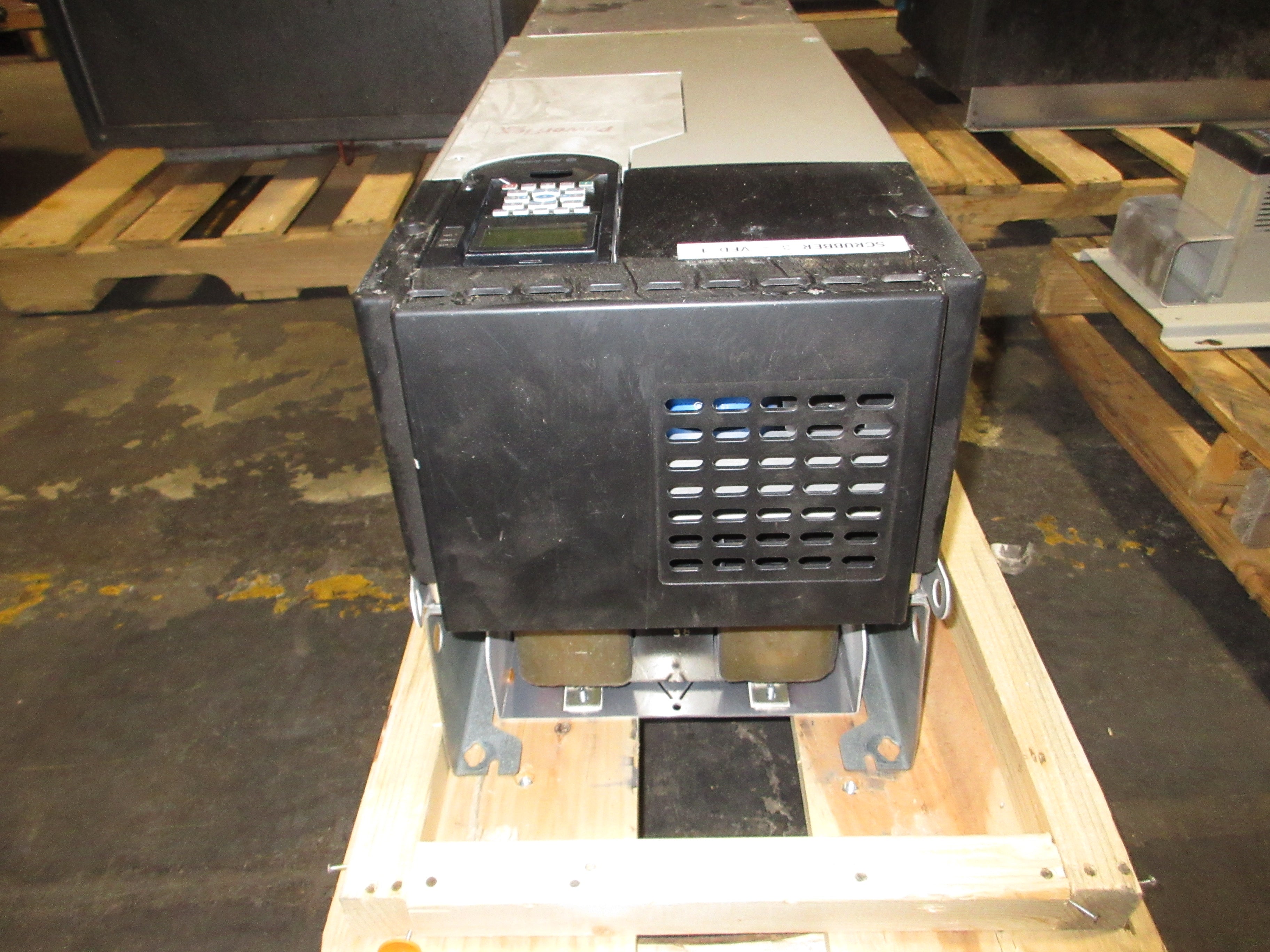 Allen-Bradley PowerFlex 753 AC Drive 20F1AND156JA0NNNNN 125HP 3Ph w/ Keypad Used