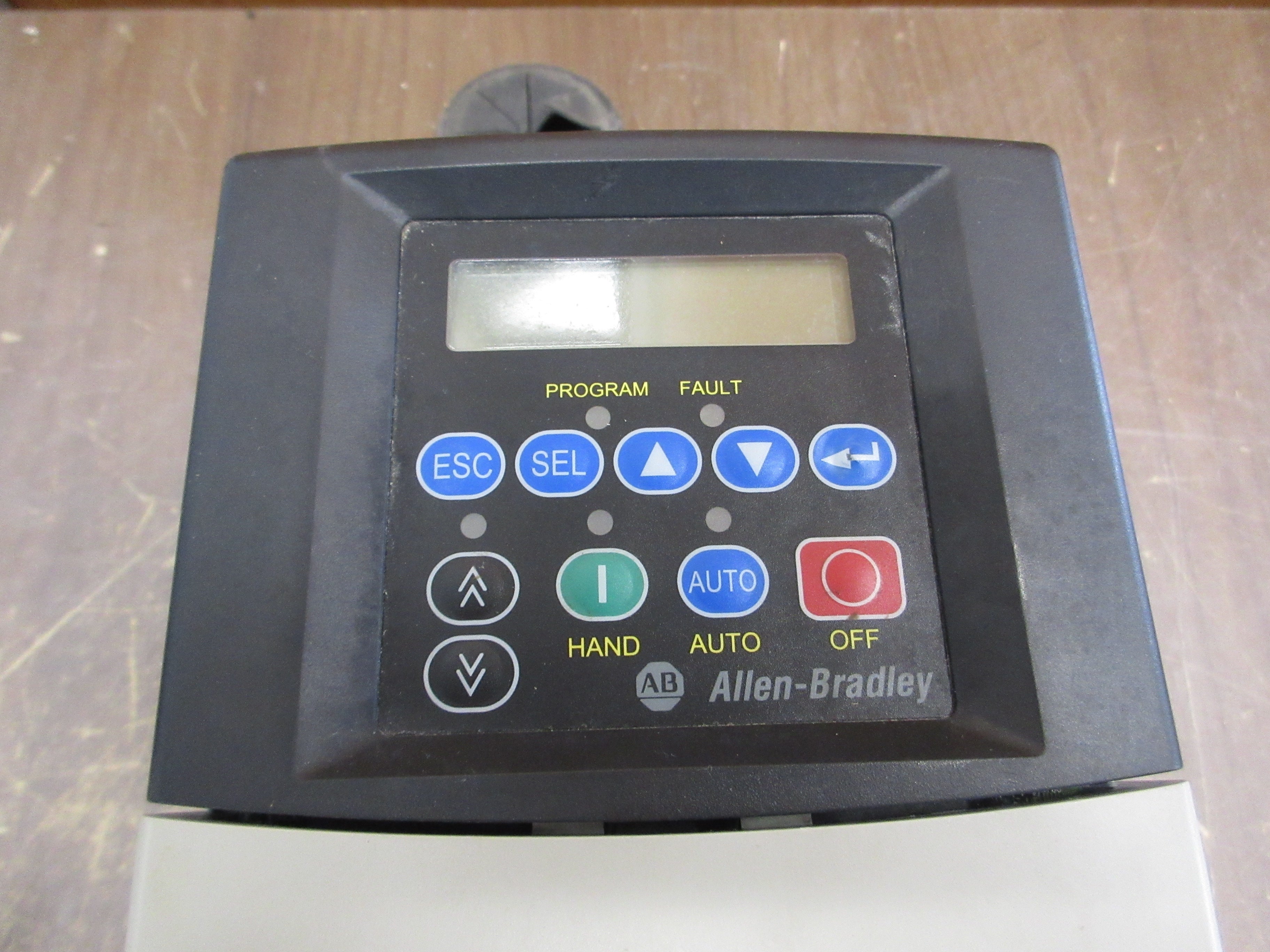 Allen-Bradley PowerFlex 400 AC Drive 22C-D017N103 10HP 3Ph Used