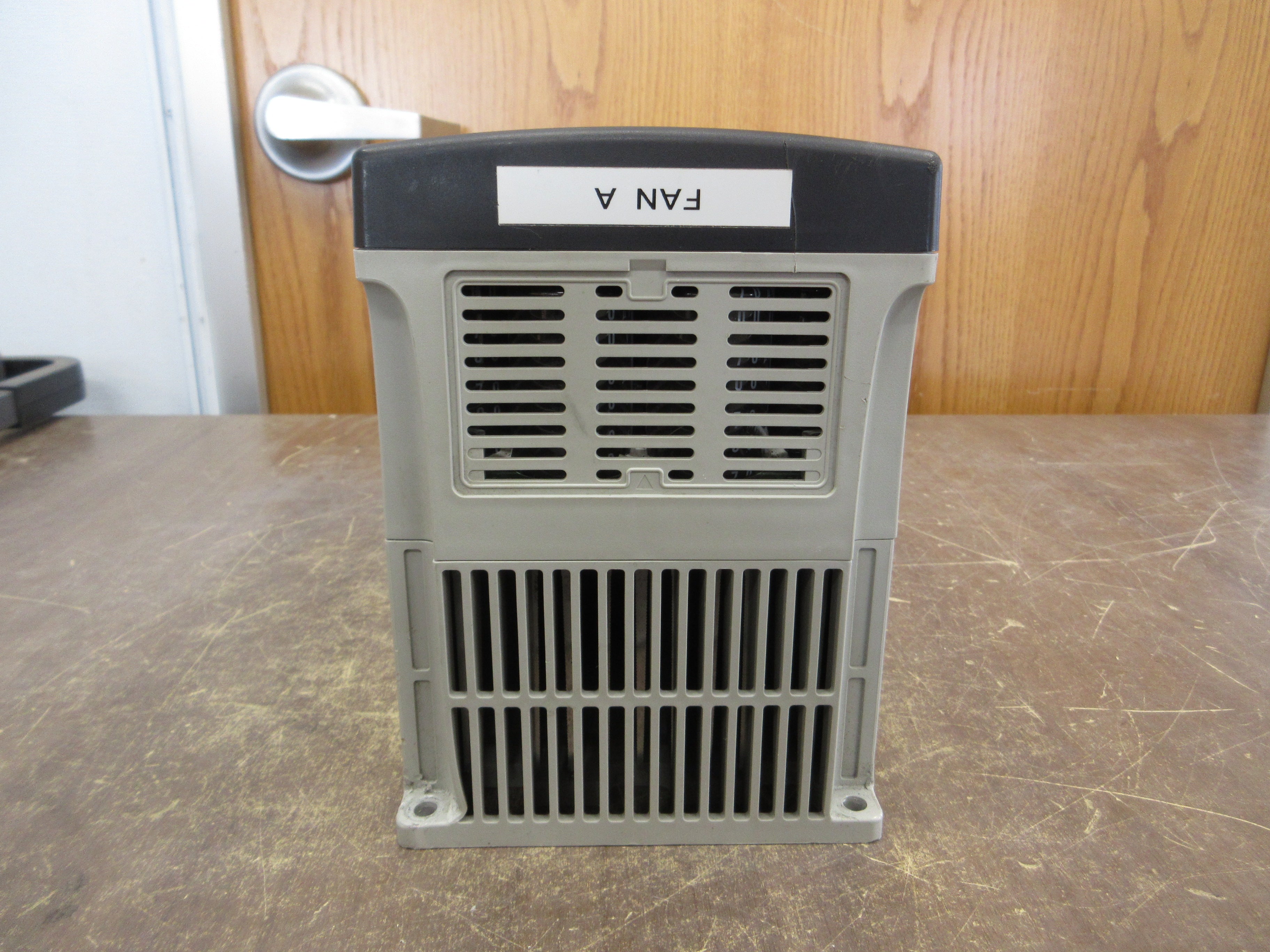 Allen-Bradley PowerFlex 400 AC Drive 22C-D017N103 10HP 3Ph Used