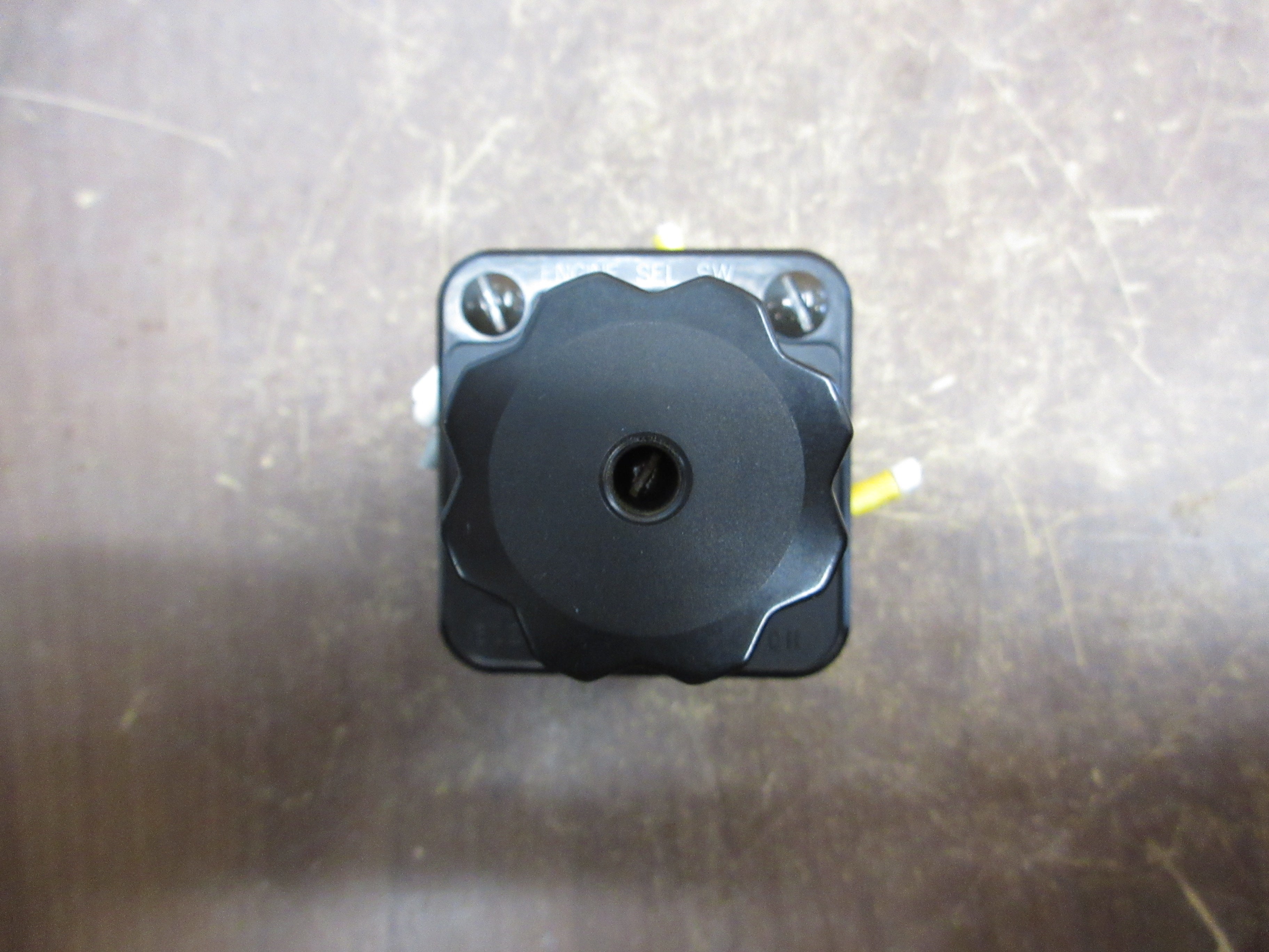 Electroswitch Series 24 Engine Sel. Rotary Switch 2410C Used