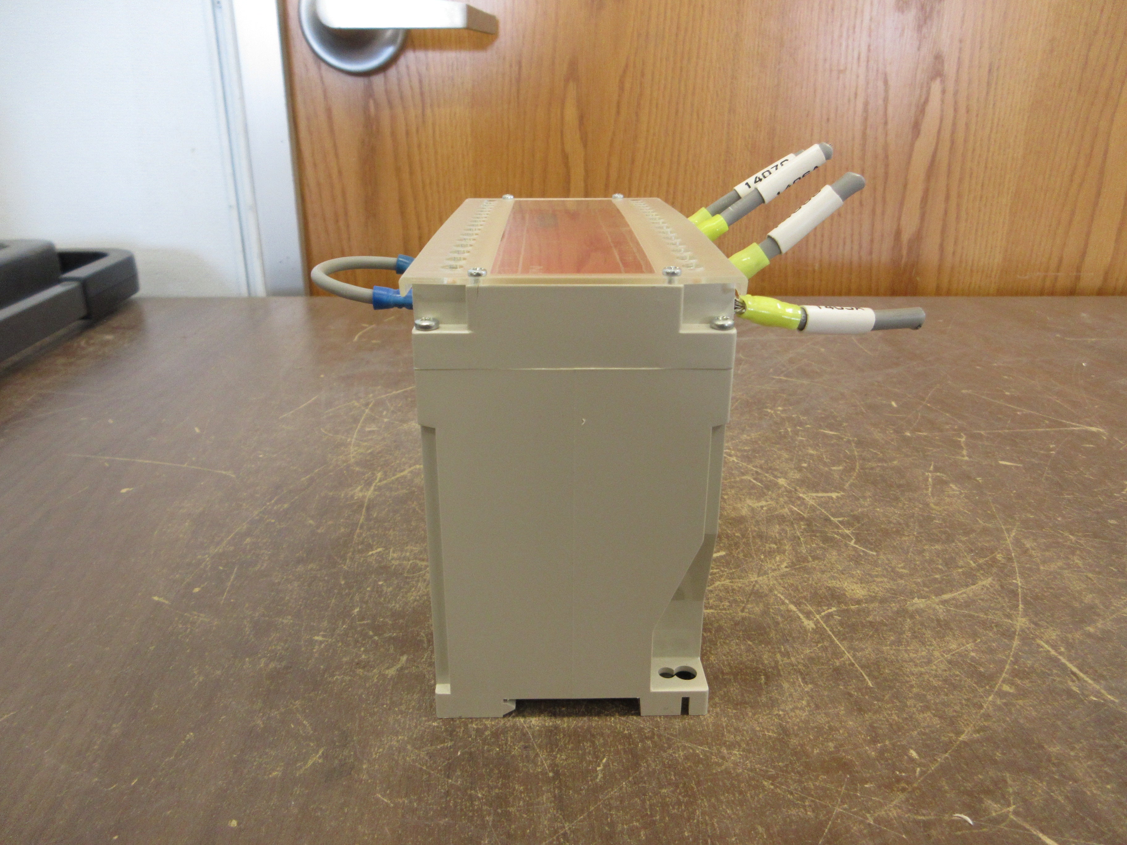 Crompton Paladin Transducer 256-TWMU-QQFA-C6-SS 120V 0.5A 60Hz Used