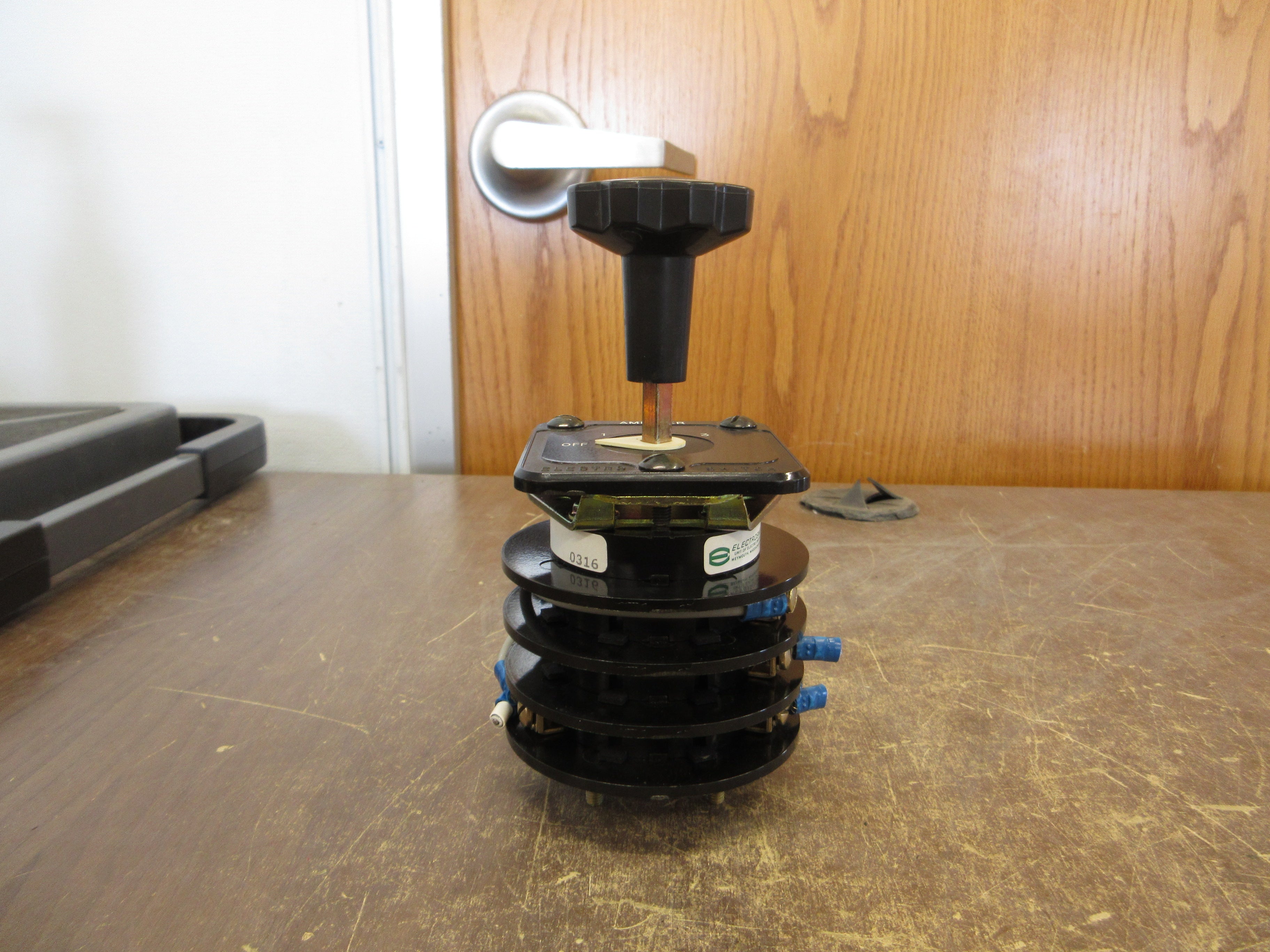 Electroswitch Series 24 Ammeter Rotary Switch 24903LG Used