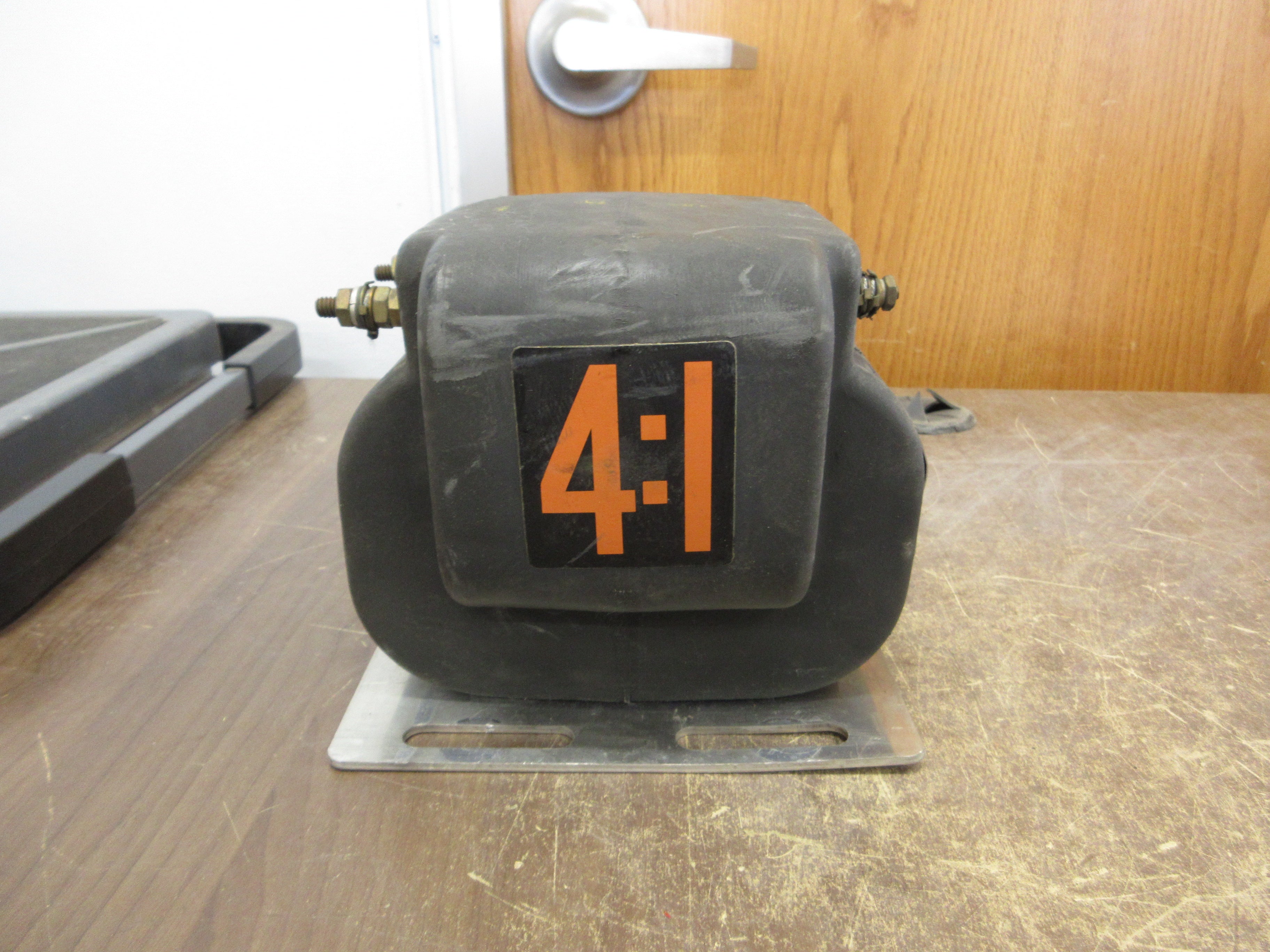 Westinghouse Type empl Potential Transformer 254A481G04 Pri: 480Y/480V Ratio 4:1