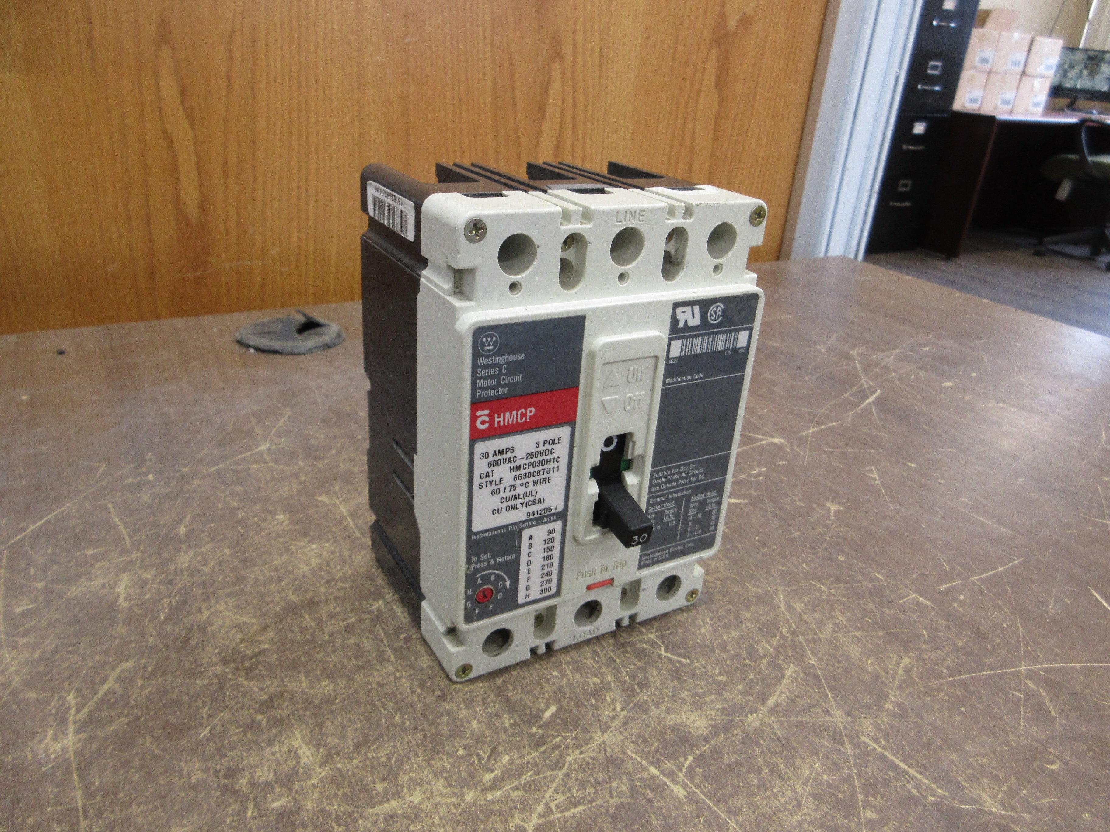 Westinghouse Circuit Breaker HMCP030H1C 30A 600V 3P Used