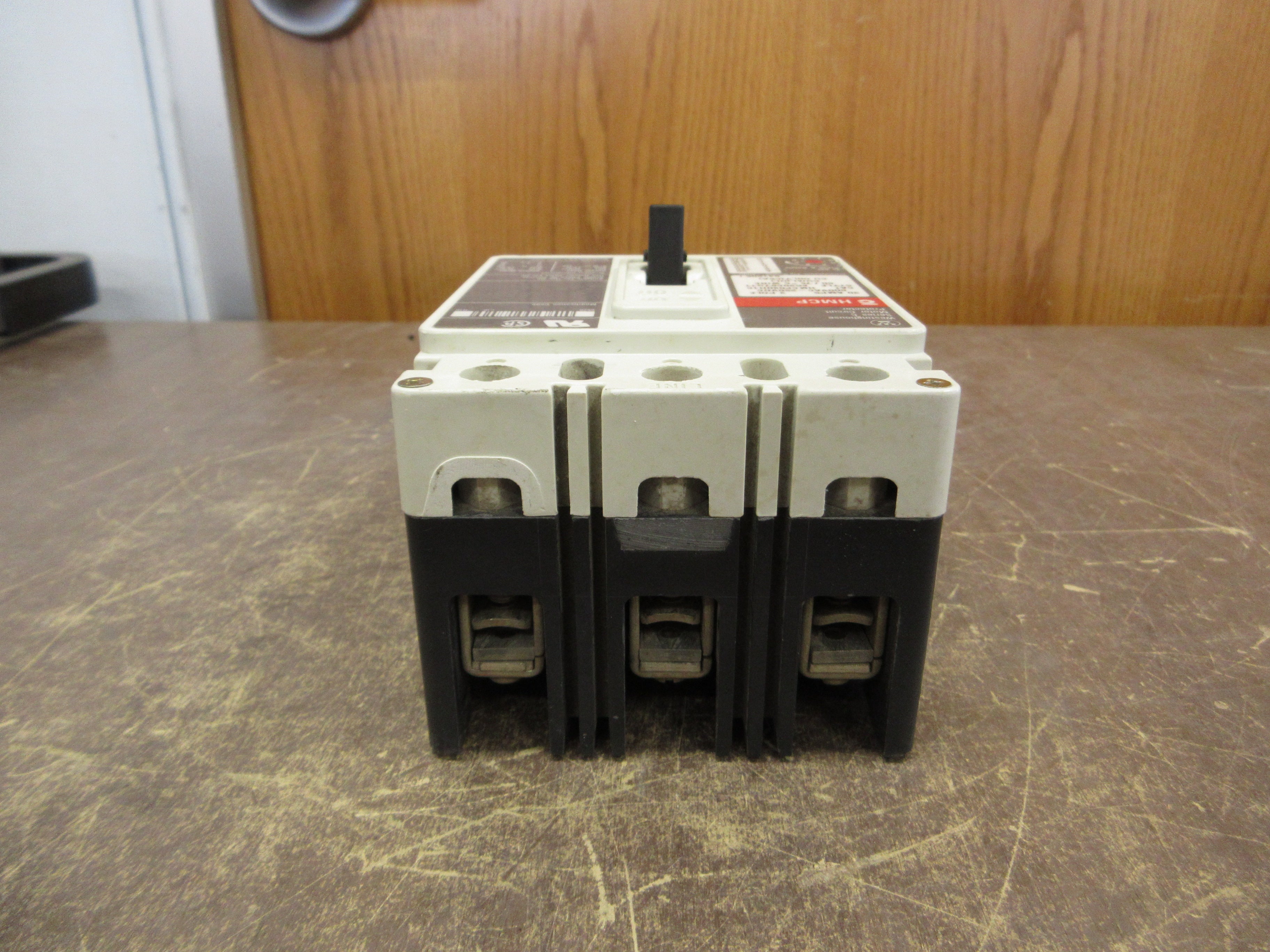 Westinghouse Circuit Breaker HMCP030H1C 30A 600V 3P Used