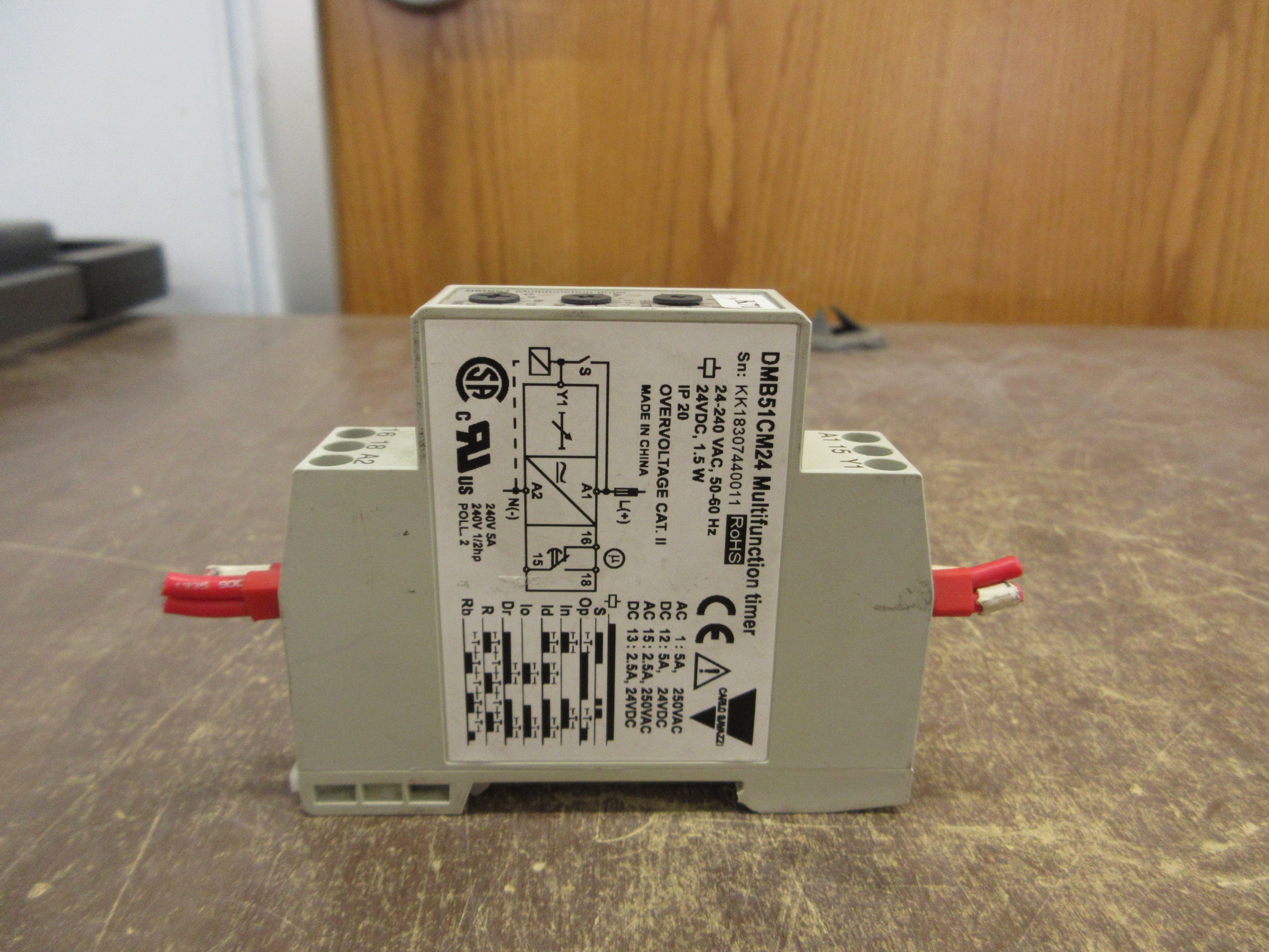 Carlo Gavazzi Multifunction Timer DMB51CM24 24-240VAC 24VDC Used