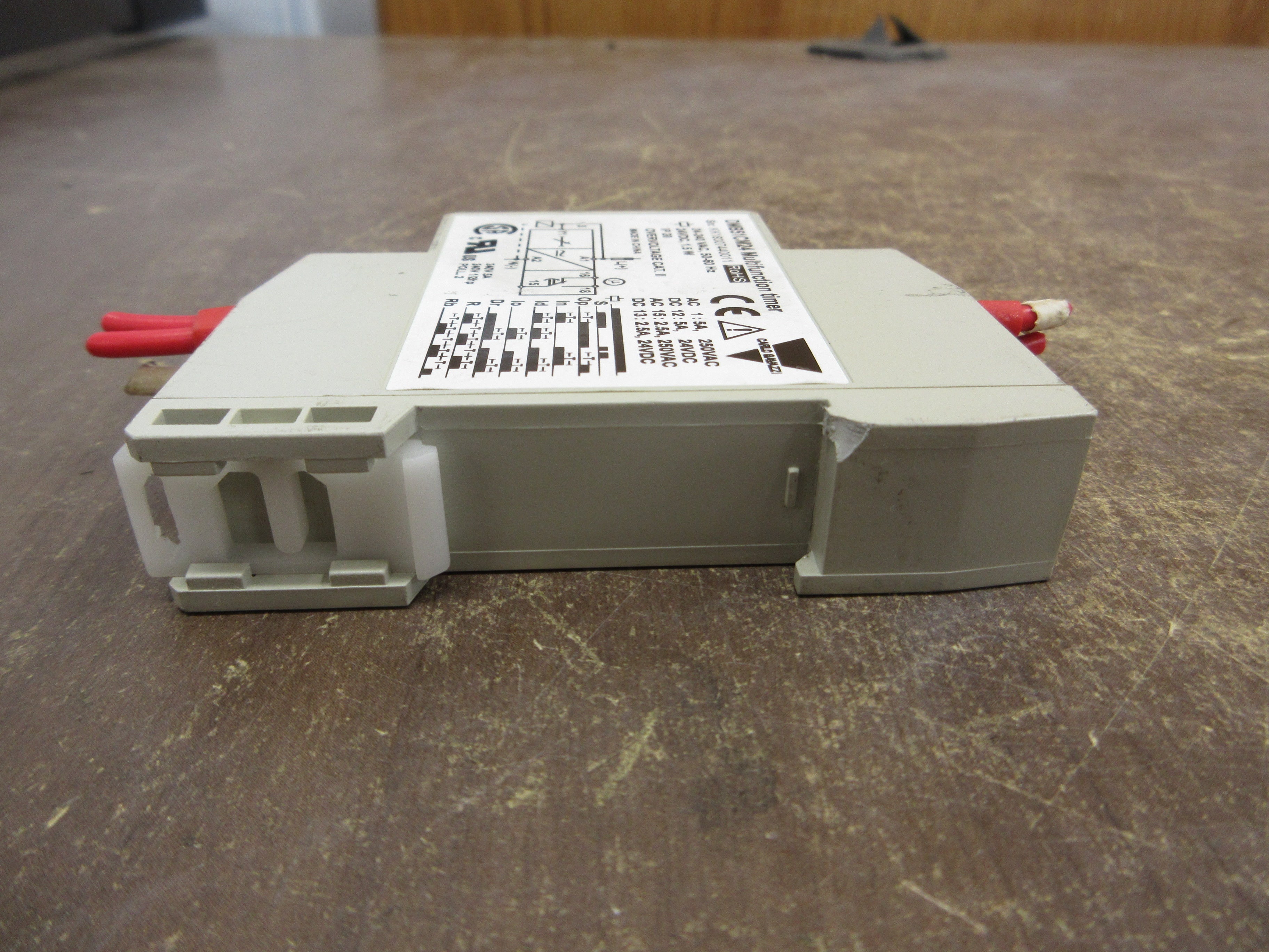 Carlo Gavazzi Multifunction Timer DMB51CM24 24-240VAC 24VDC Used