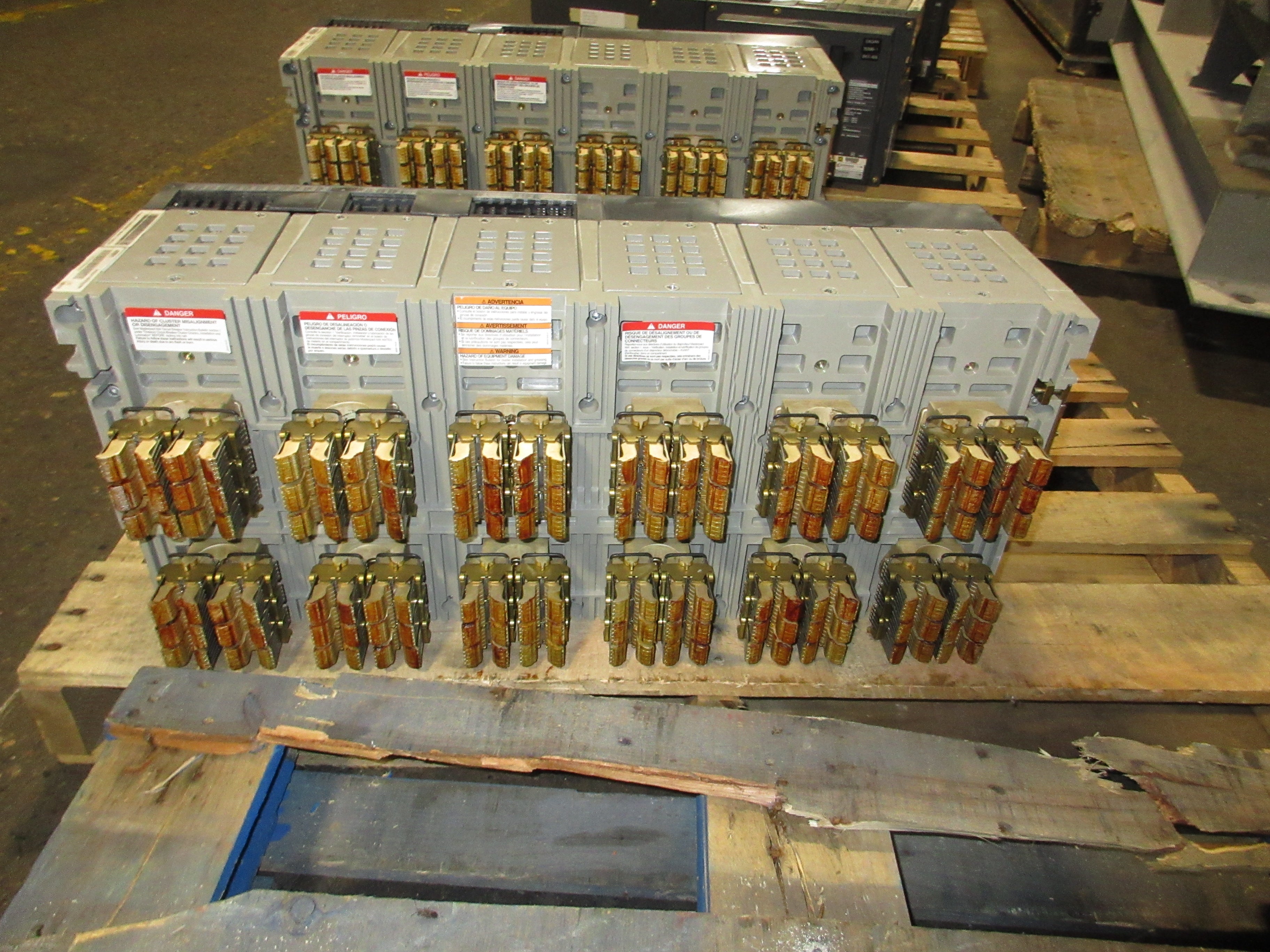 Square D Masterpact NW 32 L1 Circuit Breaker YA8JHR63A3GFBFWPCA 3200A Used