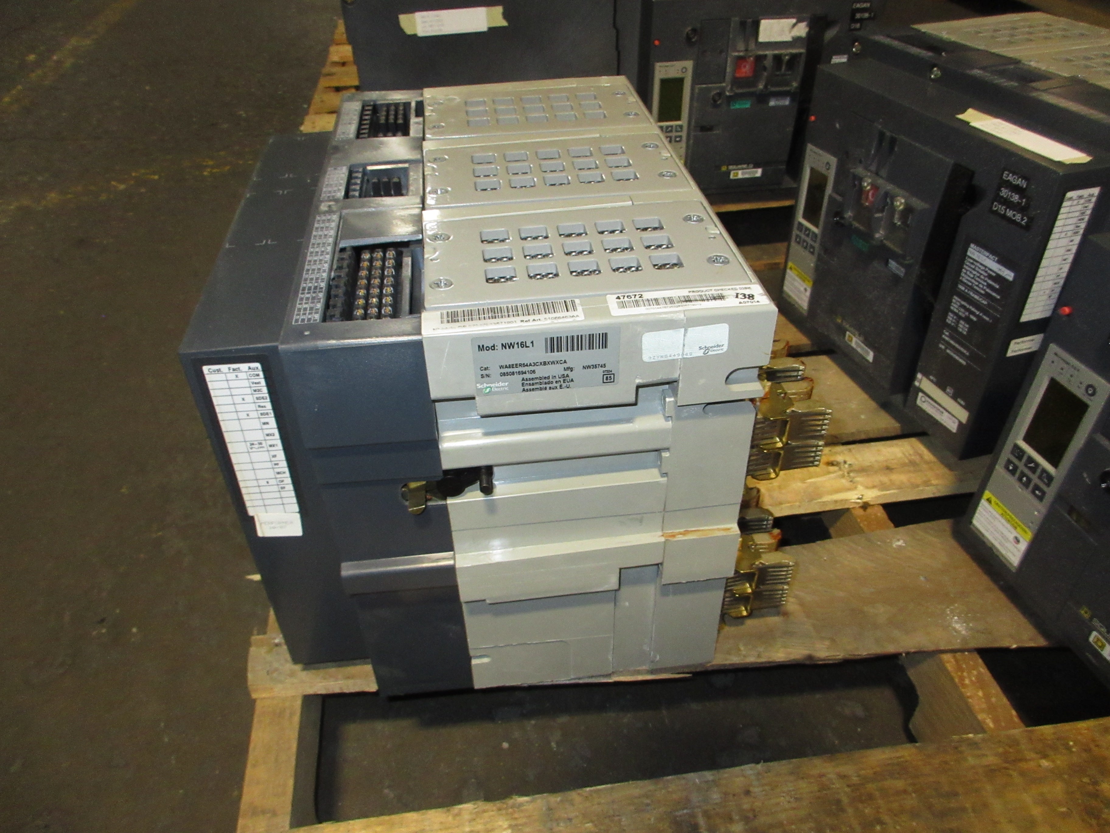 Square D Masterpact NW 16 L1 Circuit Breaker WABEER64A3CXBXWXCA 1600A Used