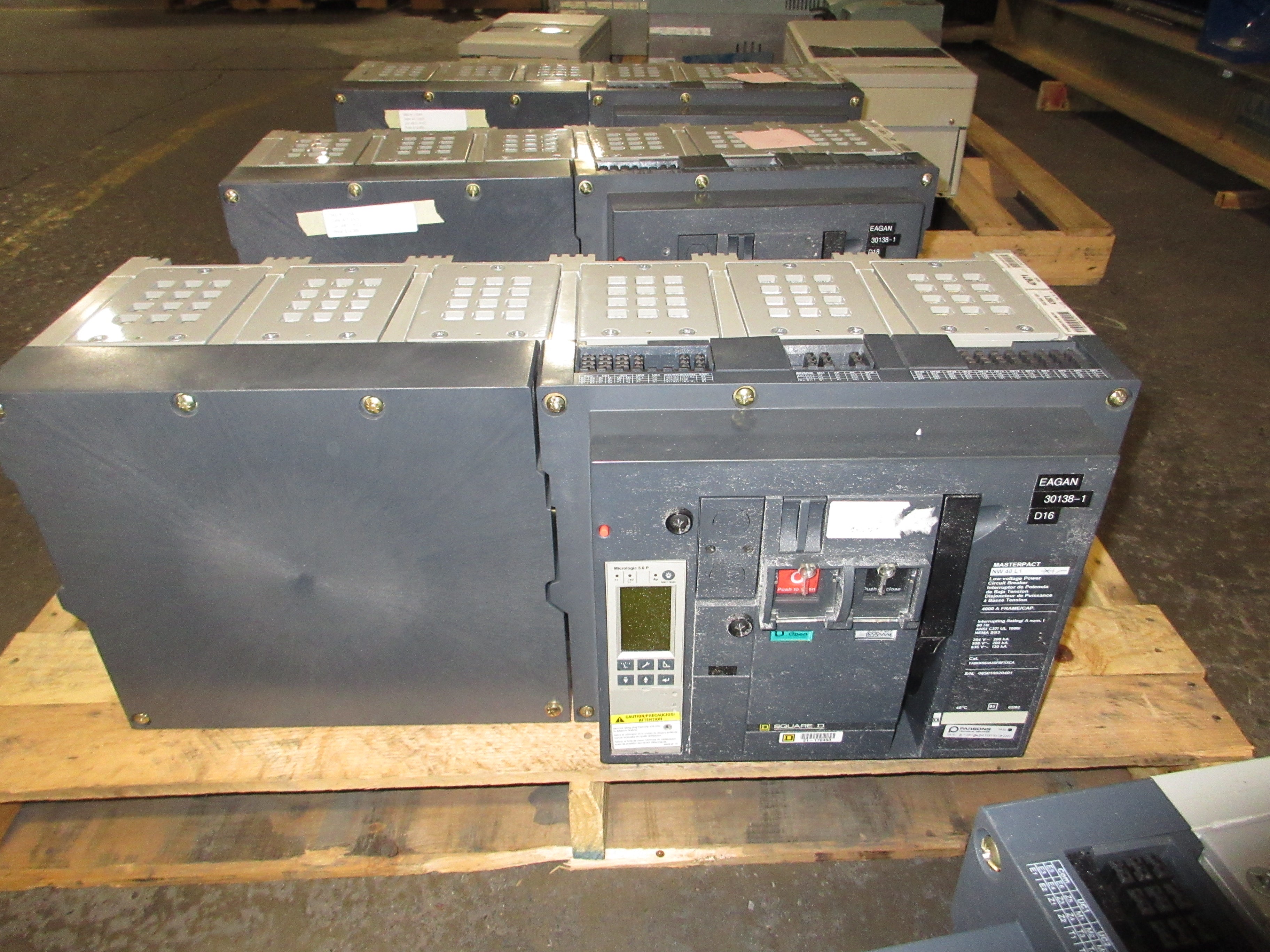 Square D Masterpact NW 40 L1 Circuit Breaker YA8KKR63A3SFBFXXCA 4000A Used