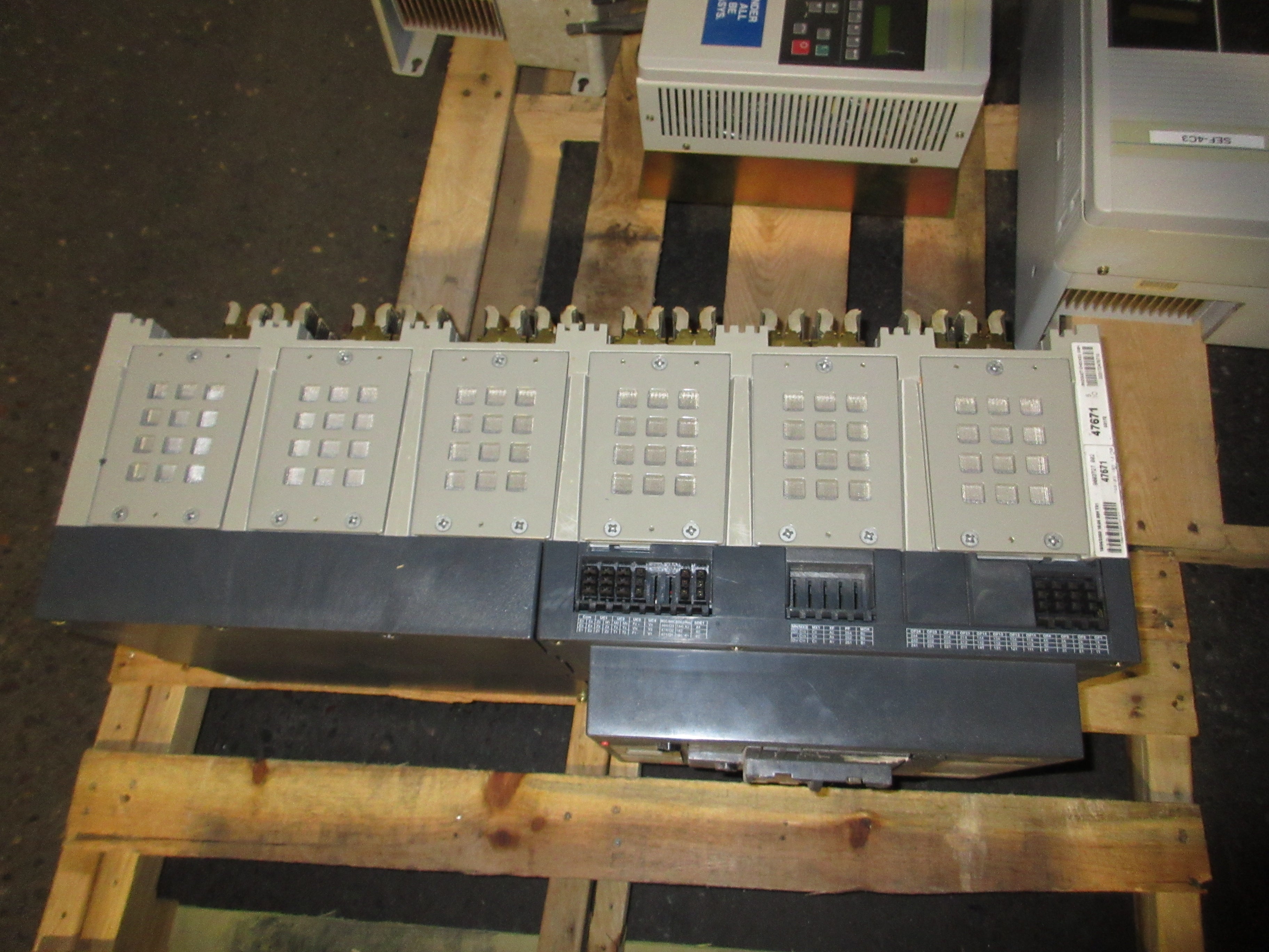 Square D Masterpact NW 40 L1 Circuit Breaker YA8KKR64A3SXXXXXCA 4000A Used