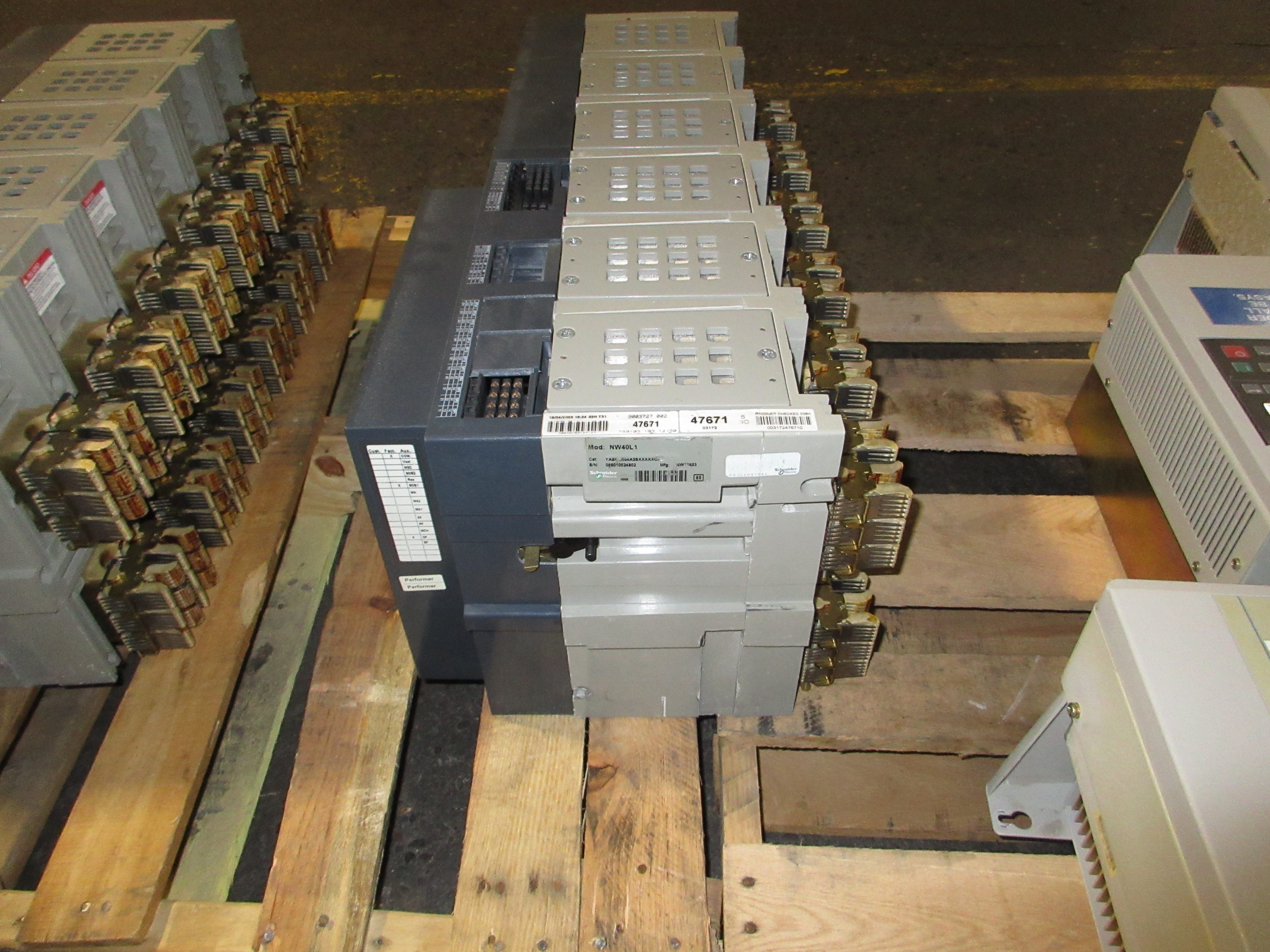 Square D Masterpact NW 40 L1 Circuit Breaker YA8KKR64A3SXXXXXCA 4000A Used