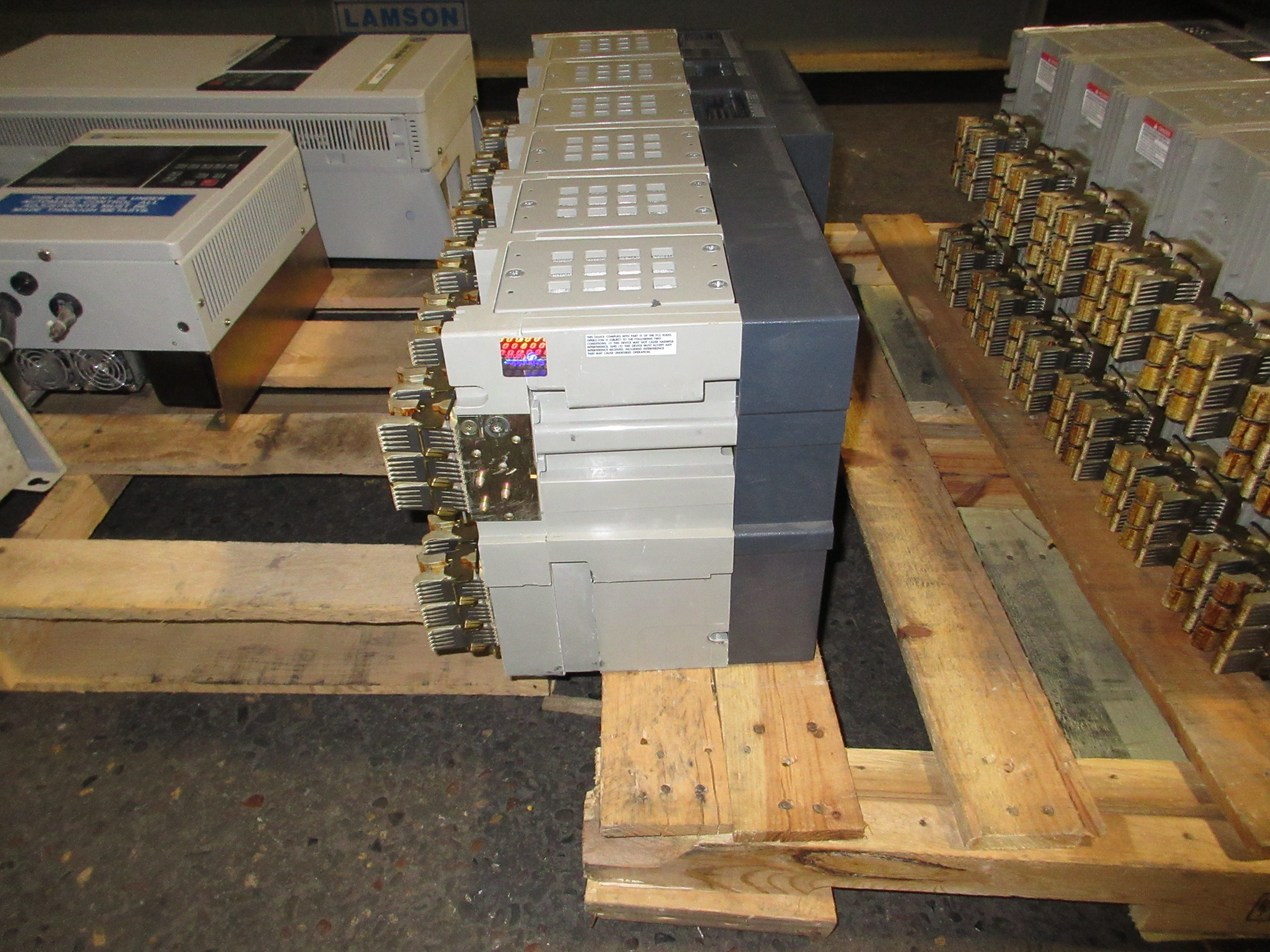 Square D Masterpact NW 40 L1 Circuit Breaker YA8KKR64A3SXXXXXCA 4000A Used