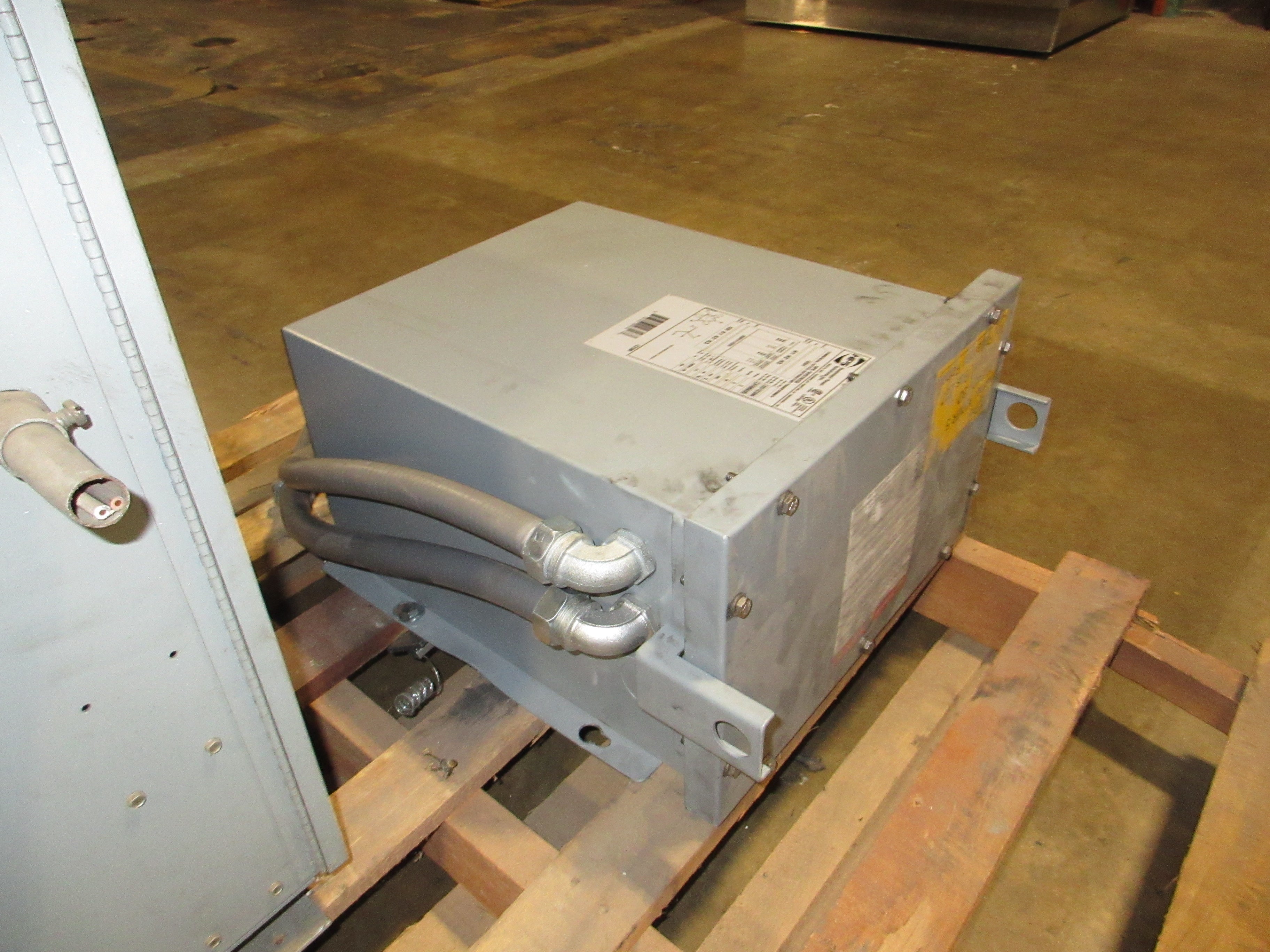 HPS Fortress Transformer C3F006KBS 6kVA Pri: 480V Sec: 208Y/120V 3Ph 60Hz Used