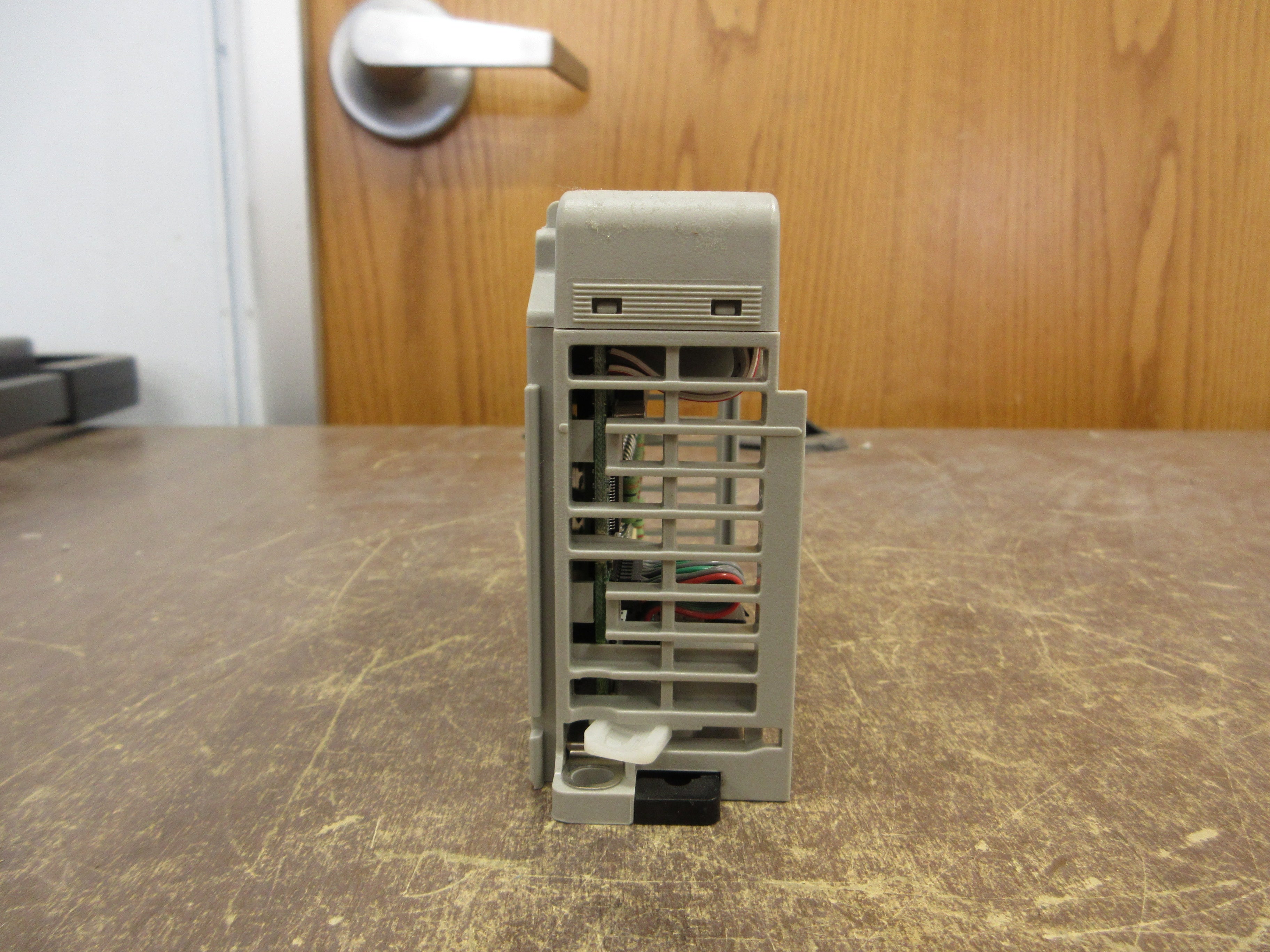 Allen-Bradley Compact I/O Input Module 1769-IQ16 Ser. A Rev. 2 F/W Rev. 3.1 Used