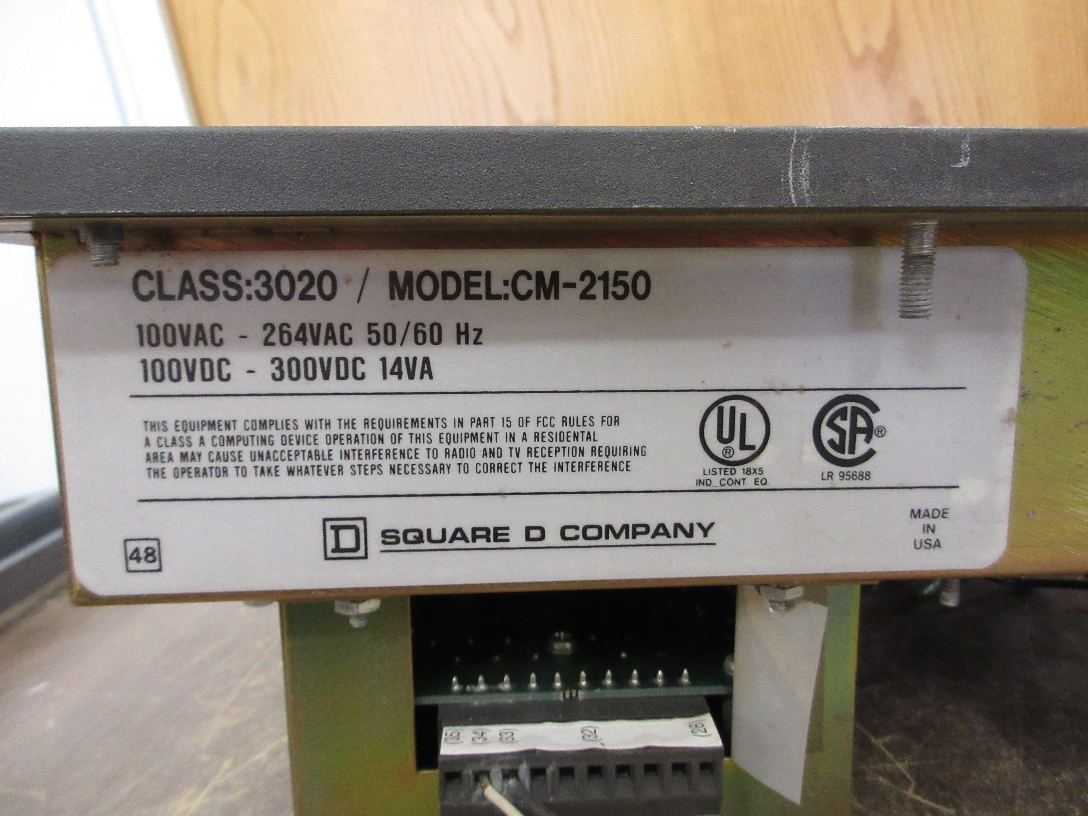 Square D PowerLogic Circuit Monitor 3020 CM-2150 w/ 3020 IOM-11 Module Used