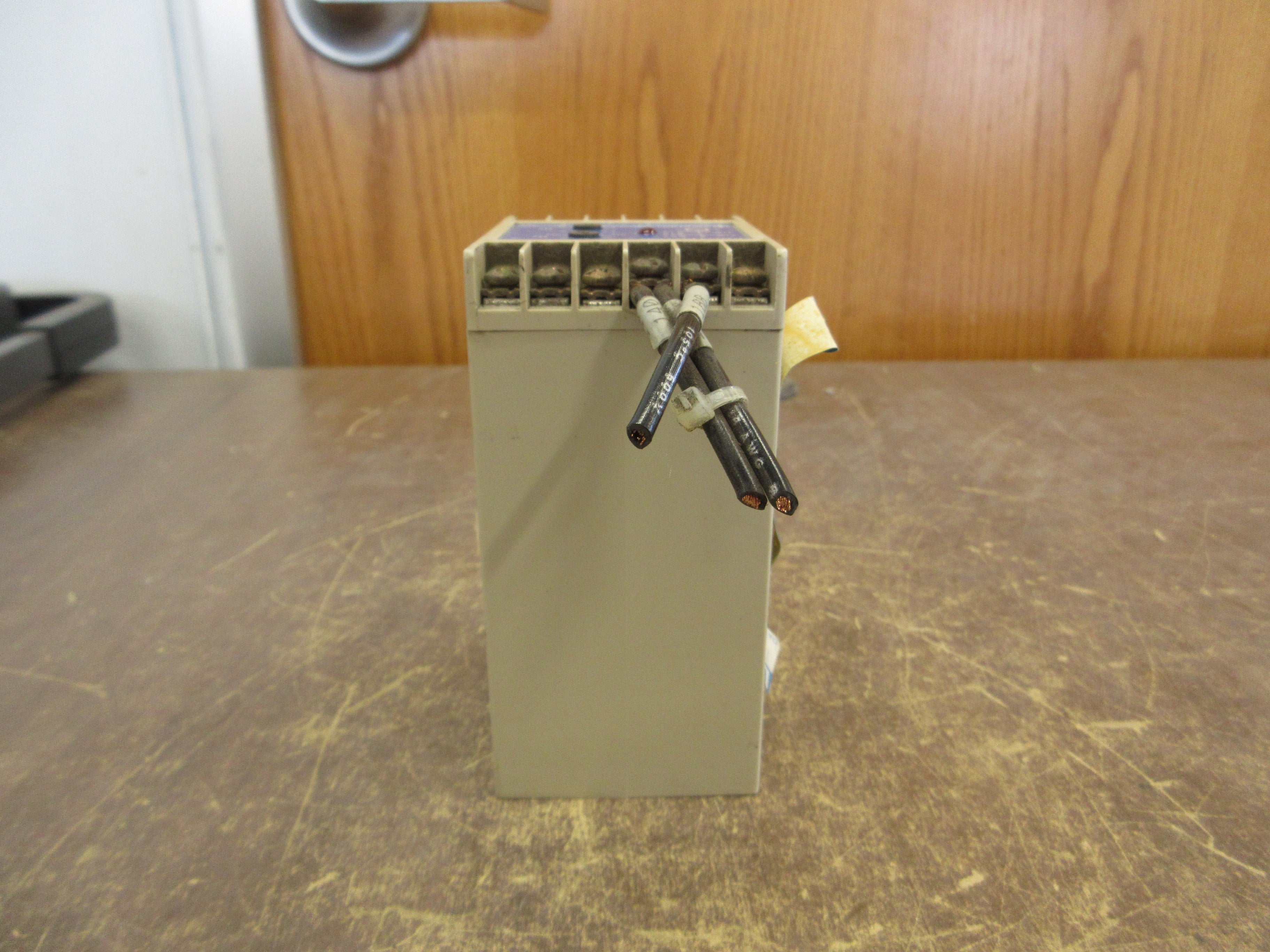 Crompton Protector Relay 252-PHUU-NWBX 120V 60Hz *No Terminal Covers* Used