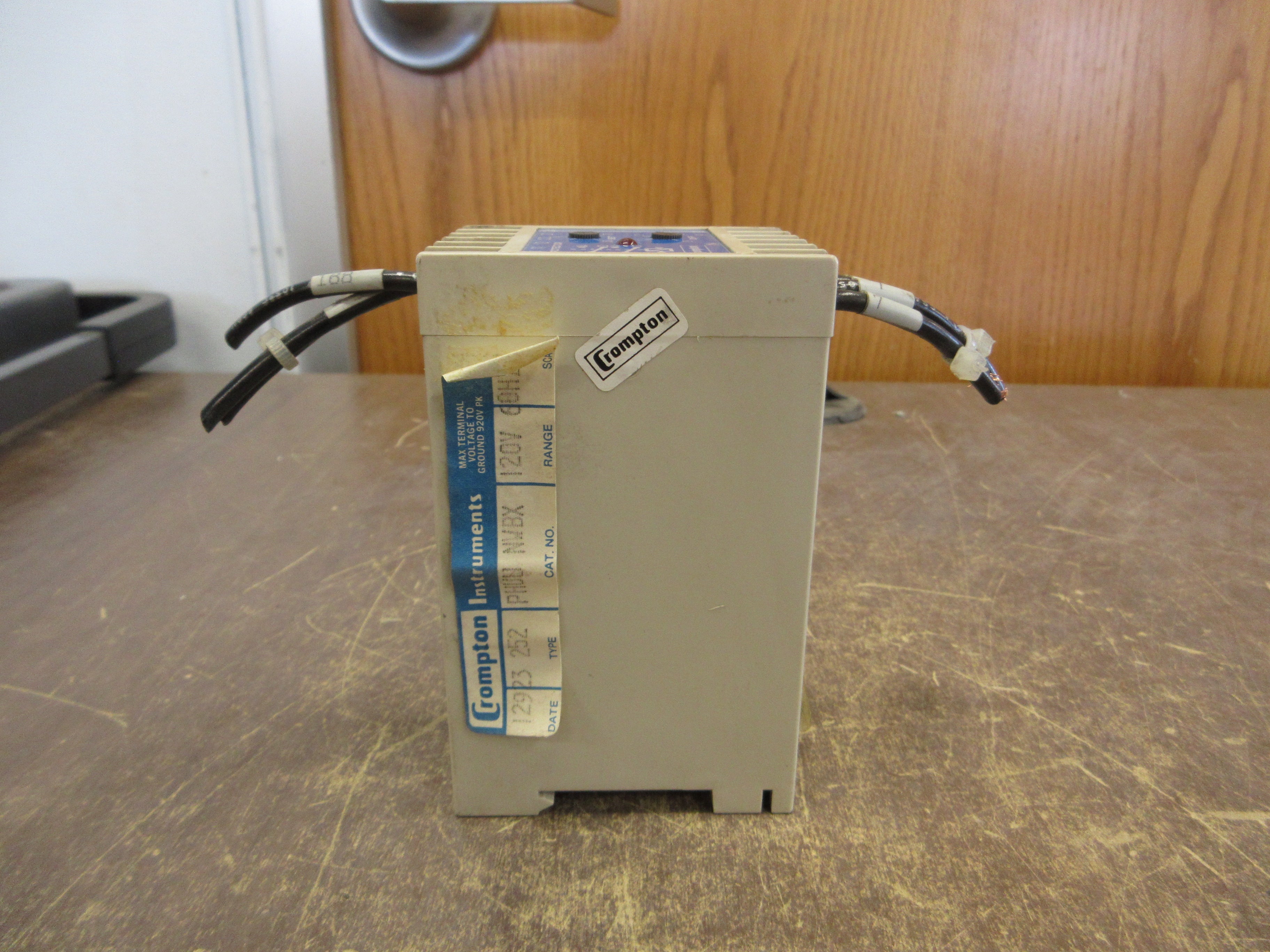 Crompton Protector Relay 252-PHUU-NWBX 120V 60Hz *No Terminal Covers* Used