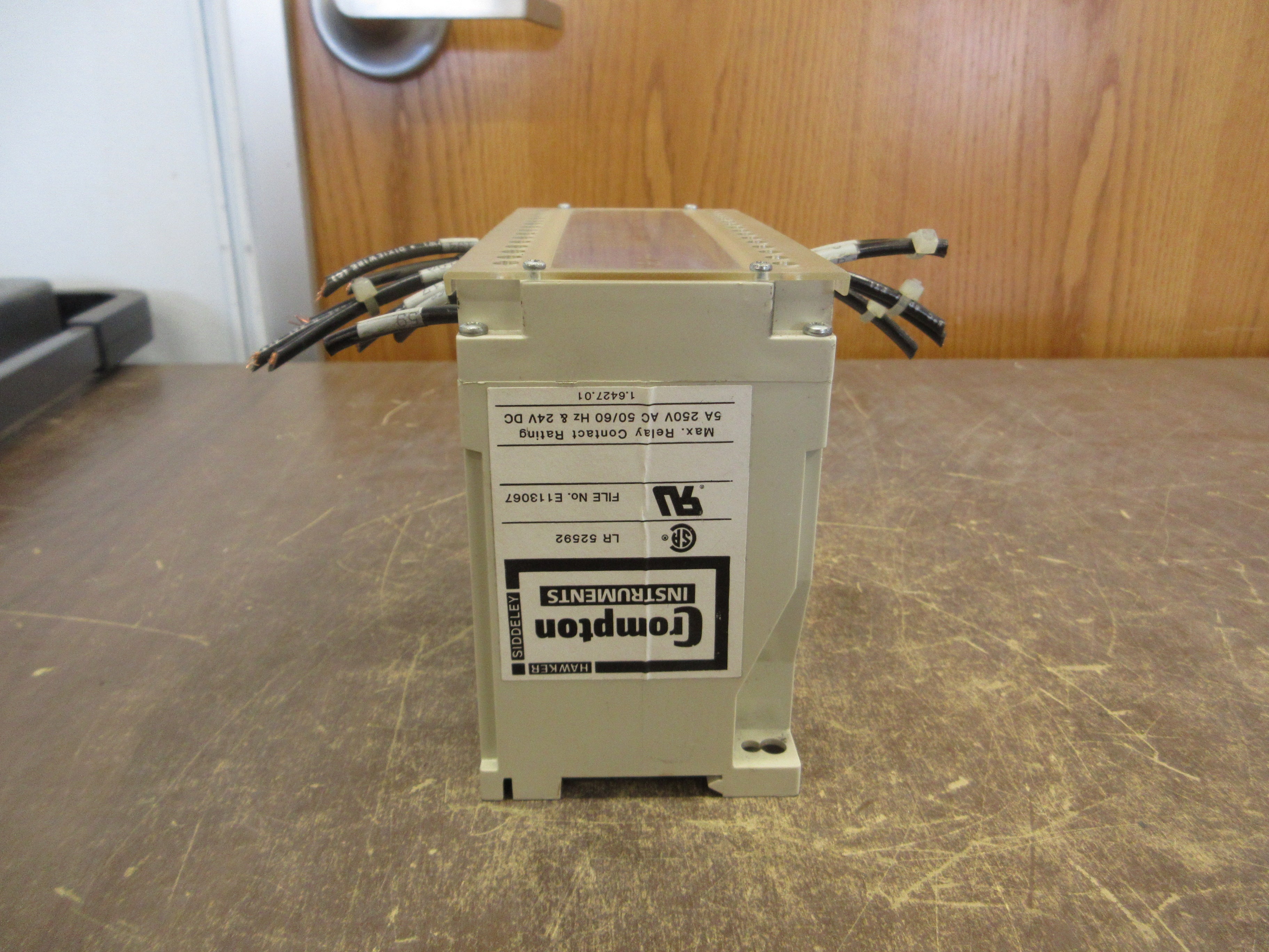 Crompton Protector Relay 256-PATU-LSBX 120V 5A 60Hz Used