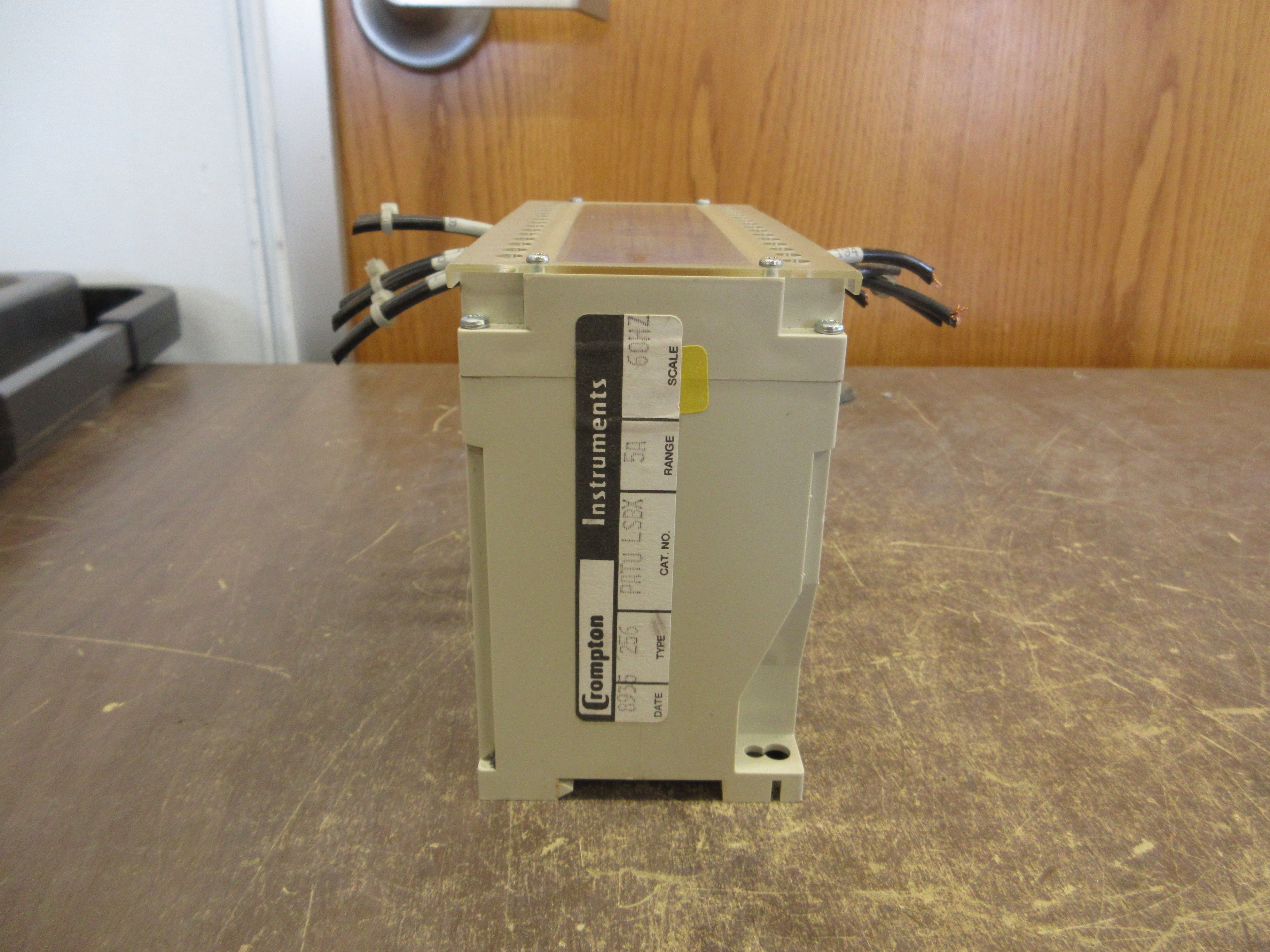 Crompton Protector Relay 256-PATU-LSBX 120V 5A 60Hz Used