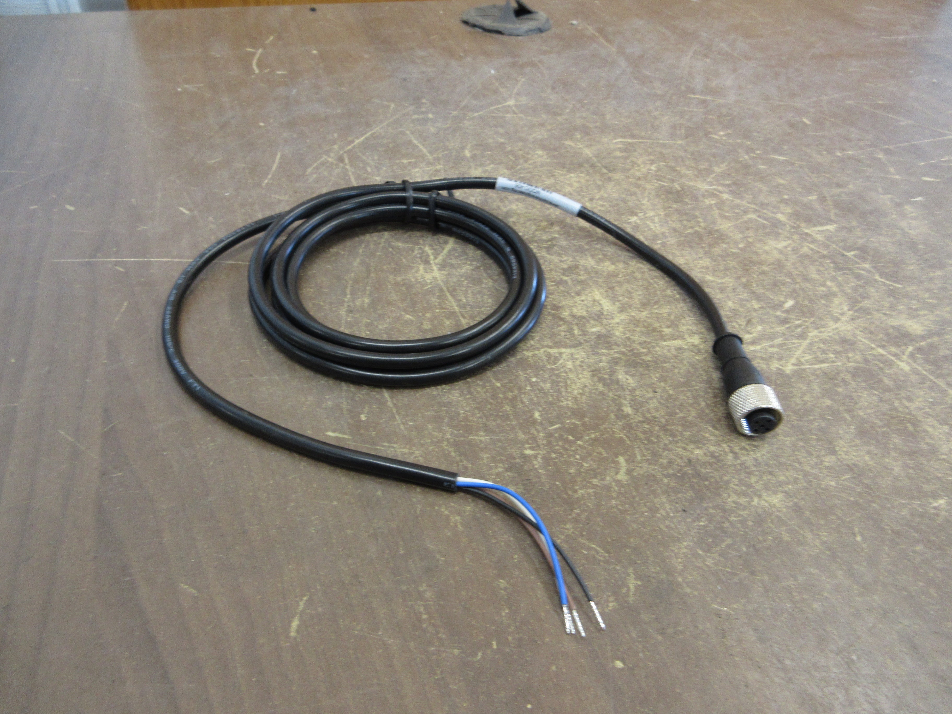 Banner Cordset MQDC-406 4-Pin Length: 2m Used