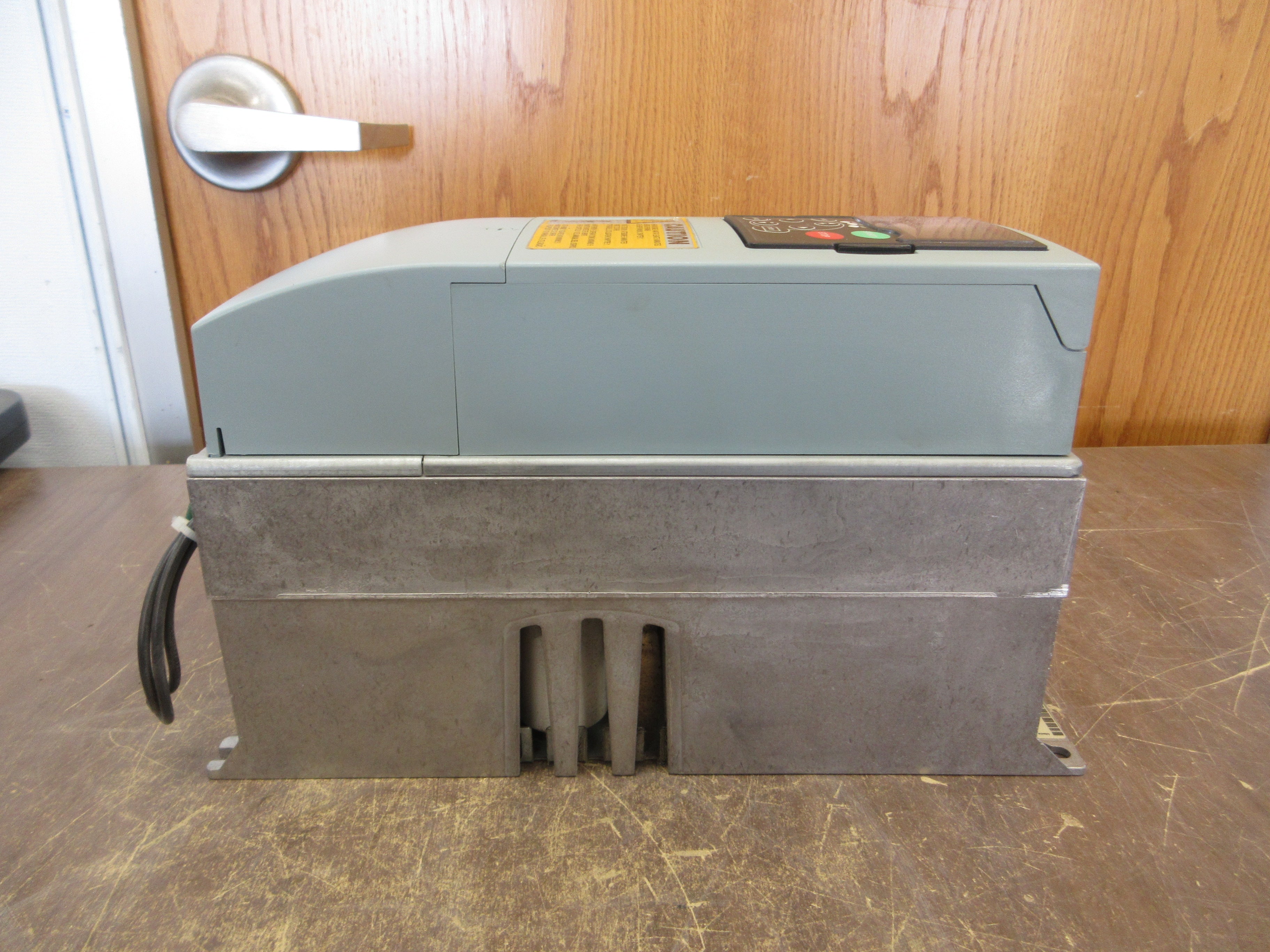 Honeywell AC Drive PA000552H1SSS 3HP 3Ph w/ Keypad Used