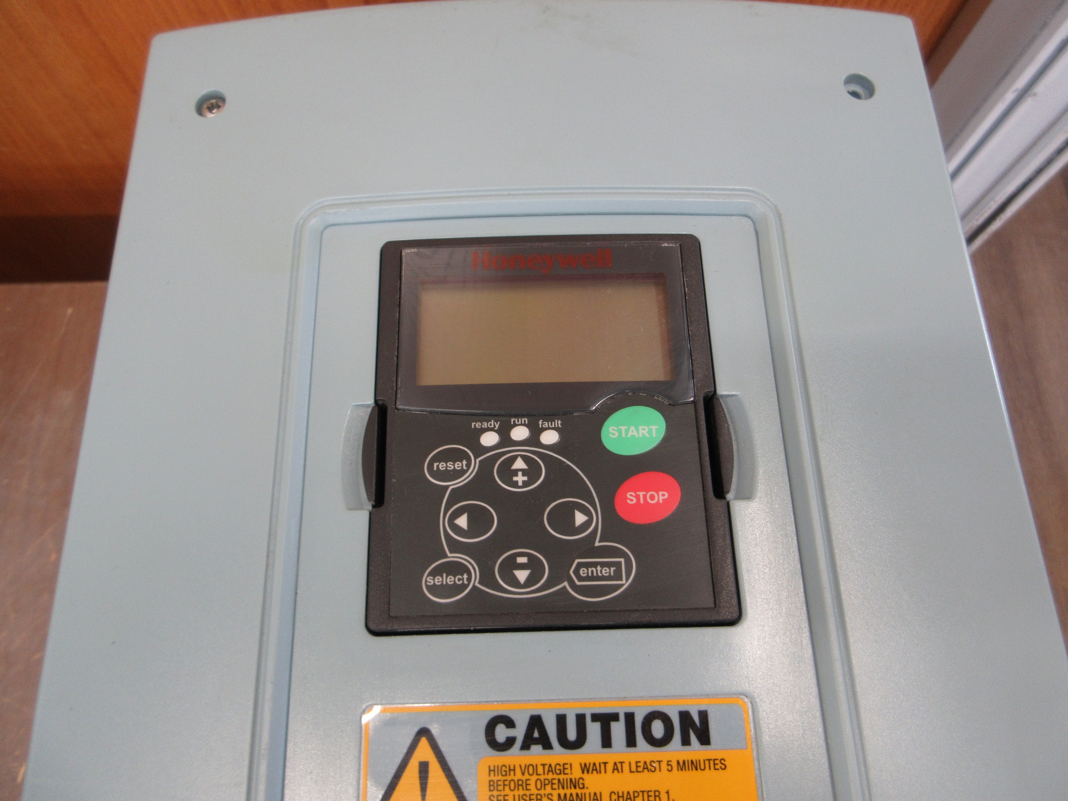 Honeywell AC Drive PA007252H0SSS 50HP 3Ph w/ Keypad Used