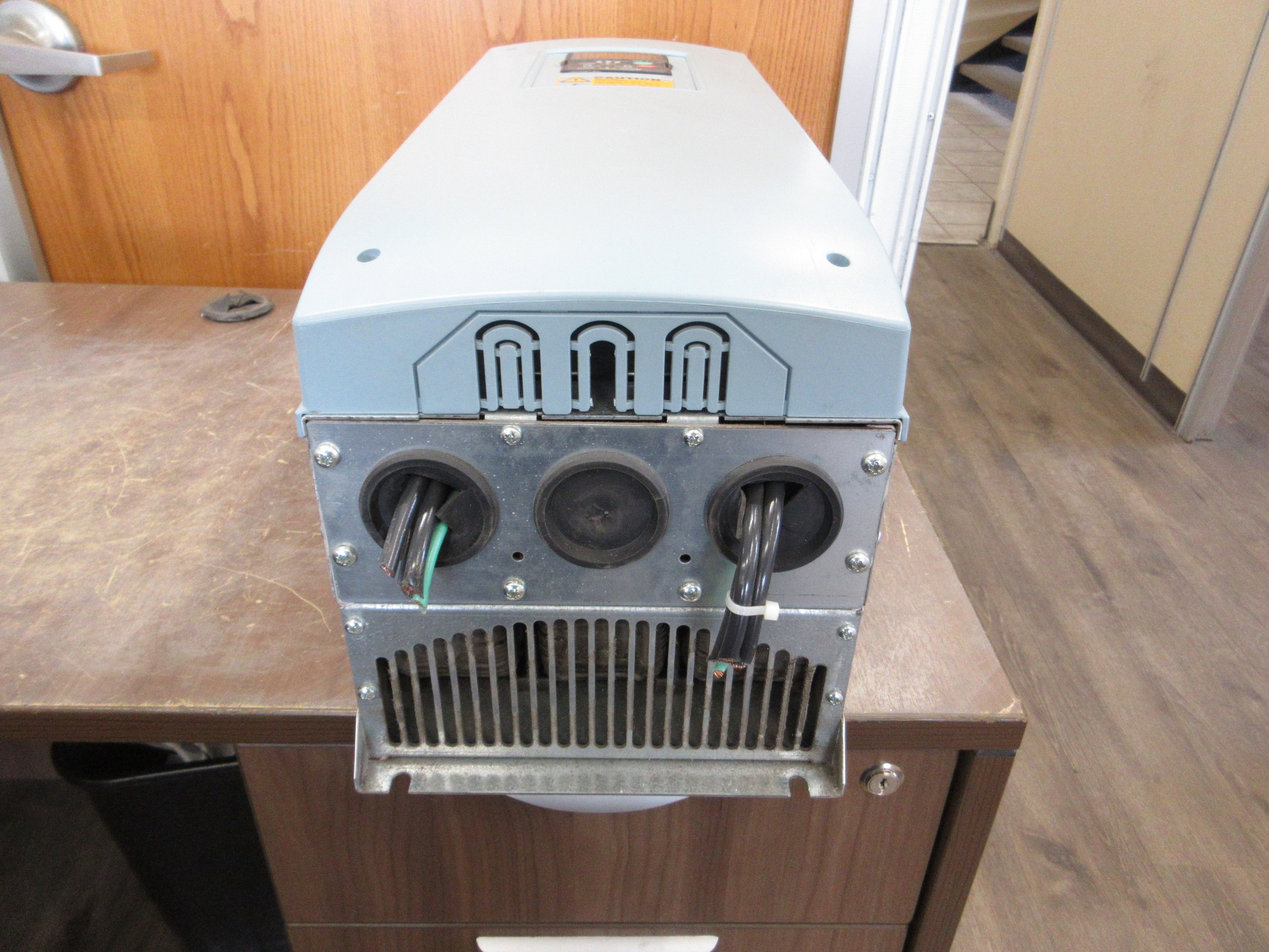 Honeywell AC Drive PA007252H0SSS 50HP 3Ph w/ Keypad Used