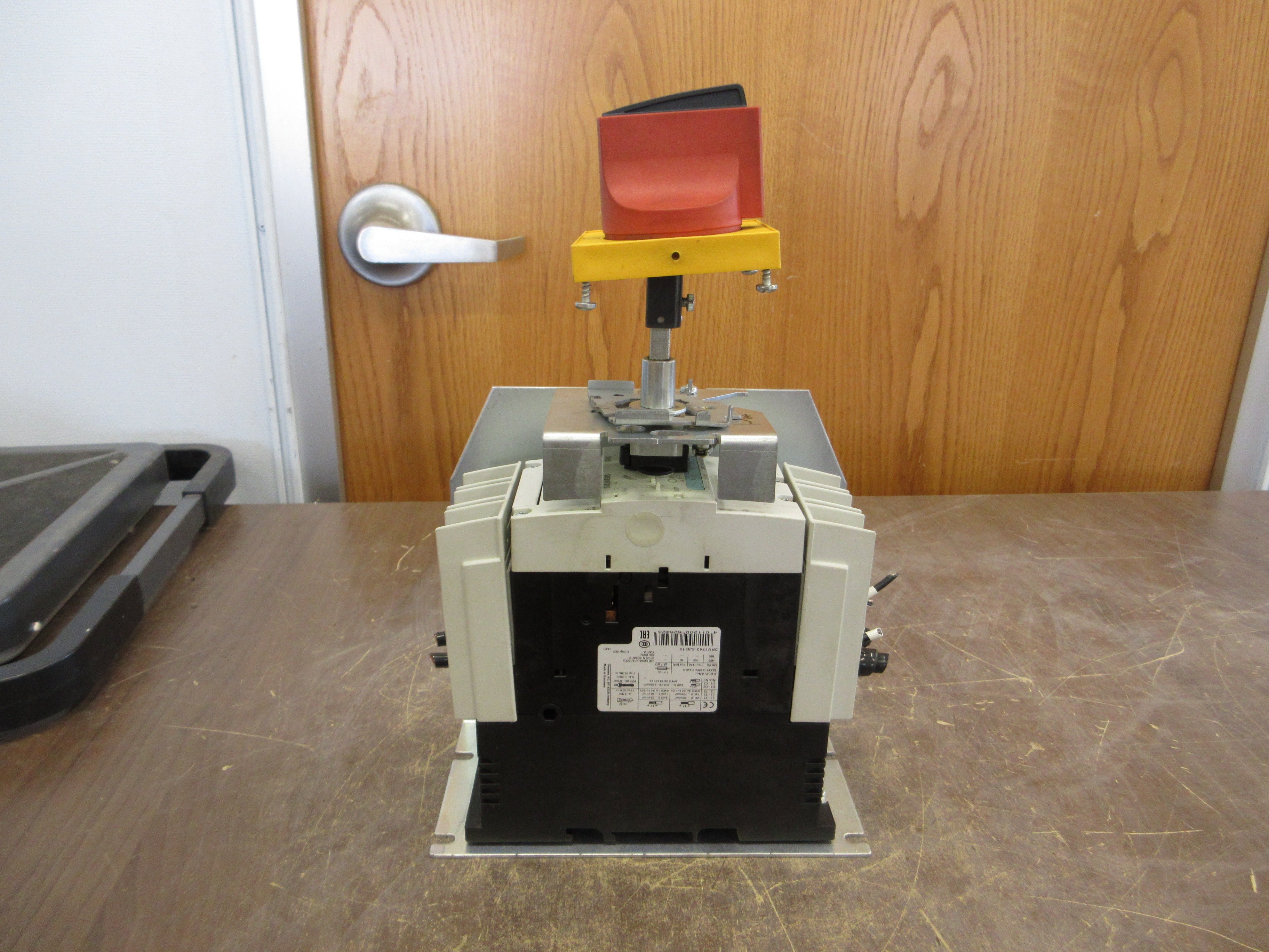 Siemens Sirius Breaker Disconnect 3RV1742-5JD10 50A 600V Used