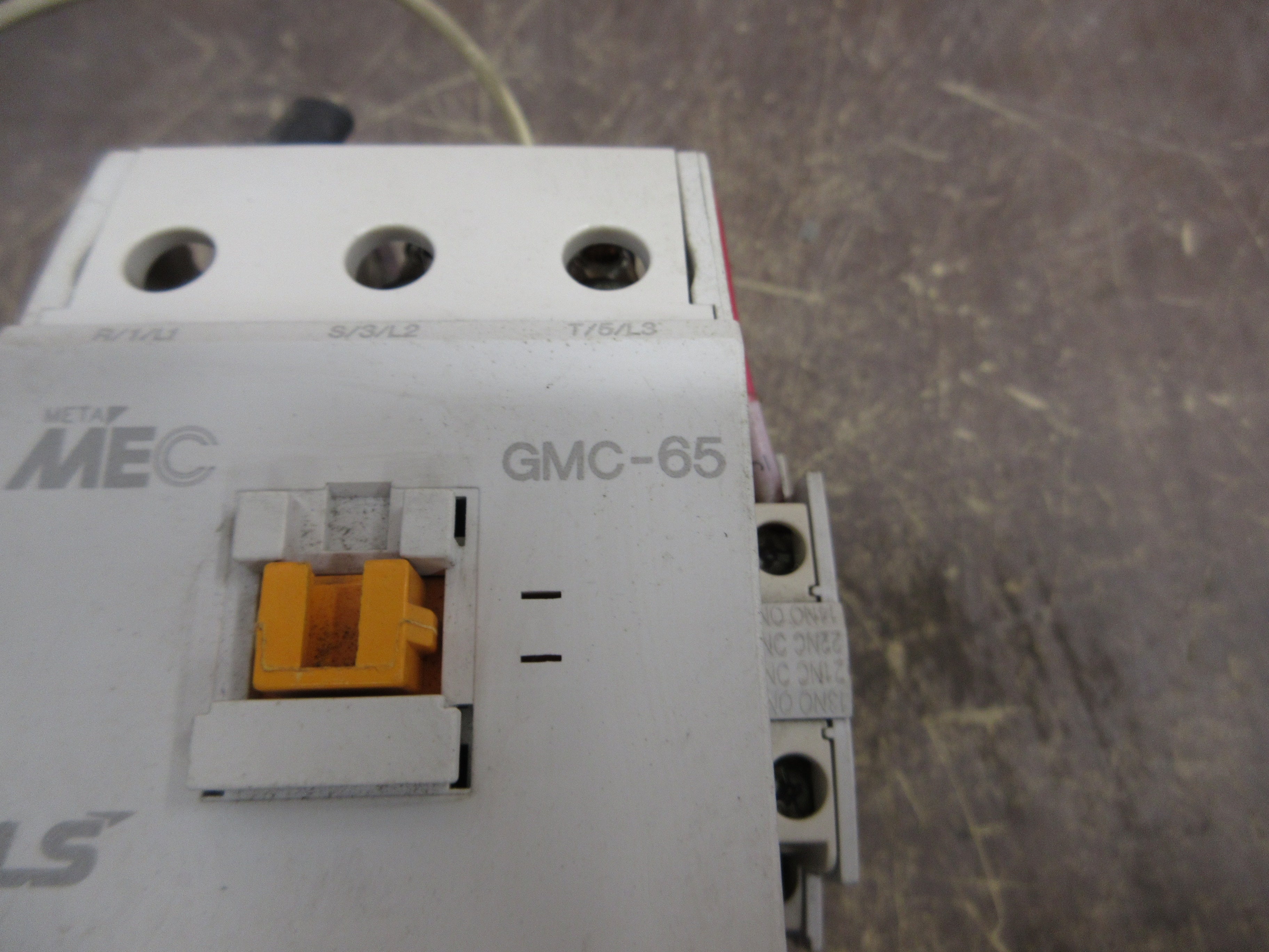 LS MEC Starter GMC-65/GTK-85 120V Coil Trip: 45-65A (1) Aux Contact Used