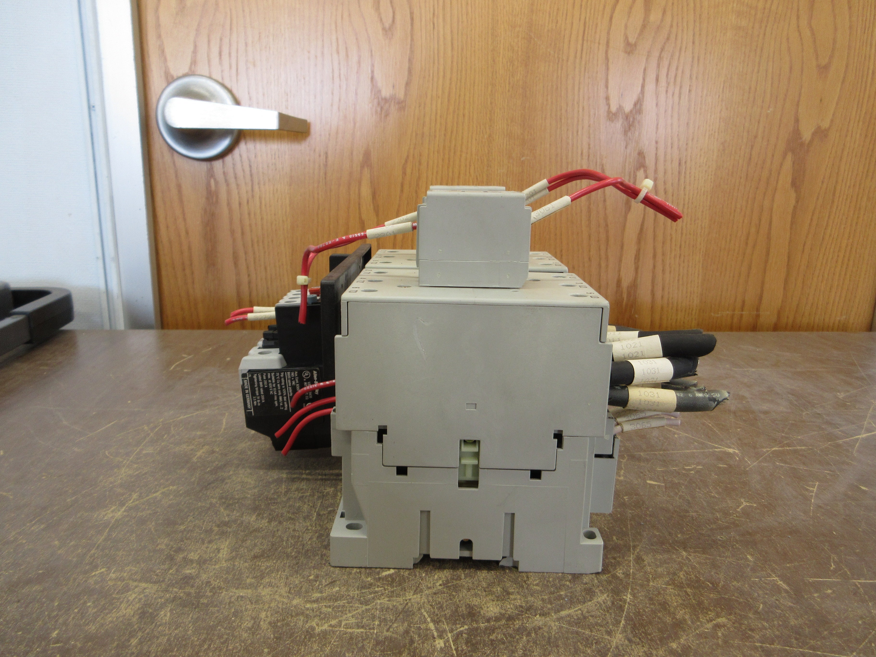 Allen-Bradley Reversing Starter 100-C85*00 / 193-TCC75 120V Coil Trip: 60-75A