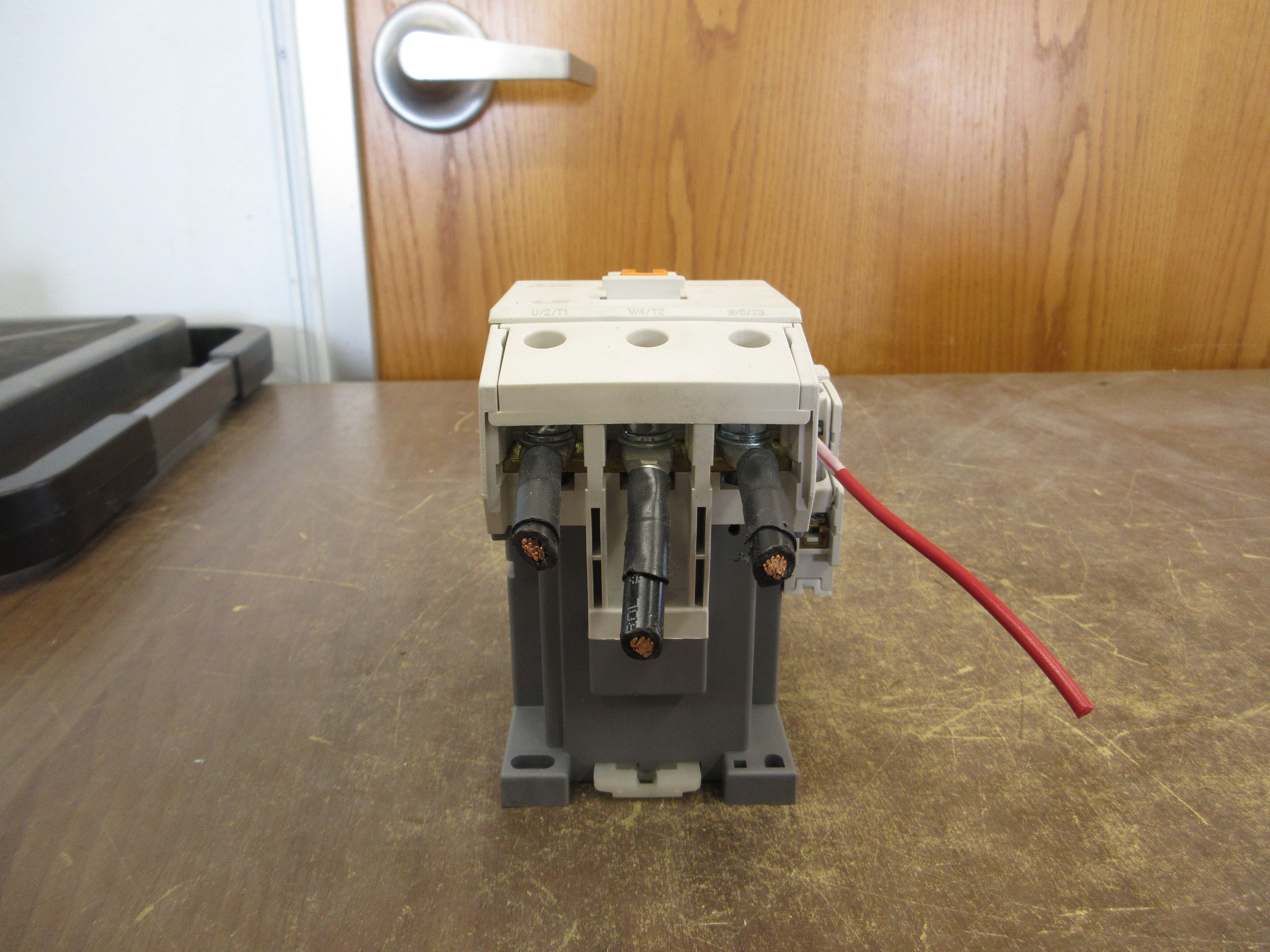 LS MEC Contactor GMC-50 120V Coil w/ Aux Contact Used