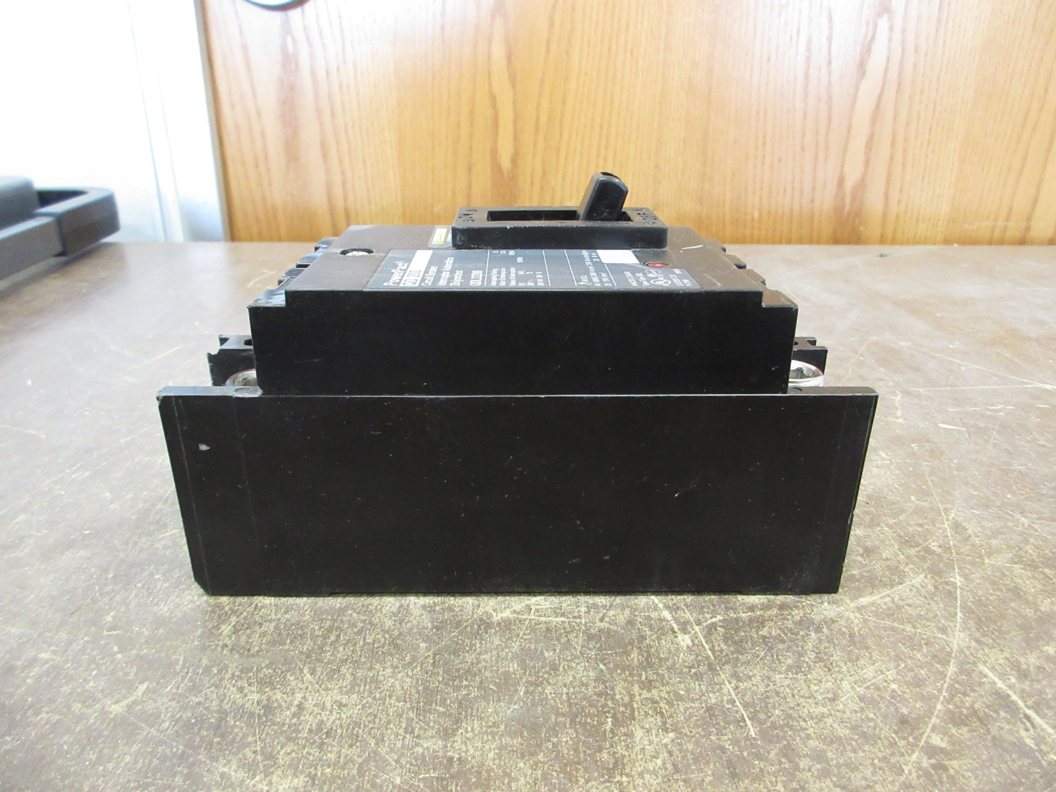 Square D PowerPact QD 200 Circuit Breaker QDL22200 200A 240V 2P Used