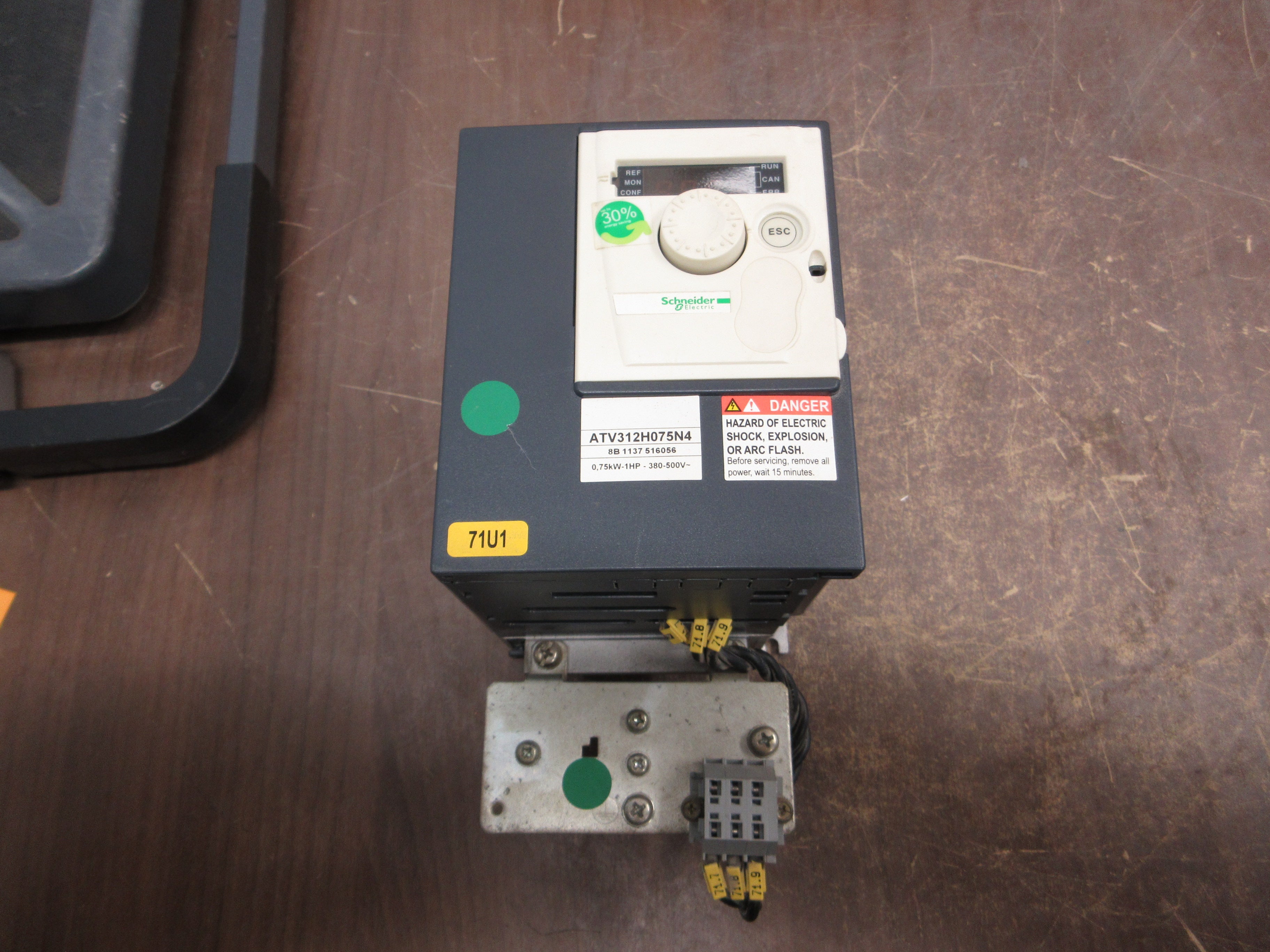 Schneider Electric Altivar AC Drive ATV312H075N4 1HP 3Ph w/ Keypad Used