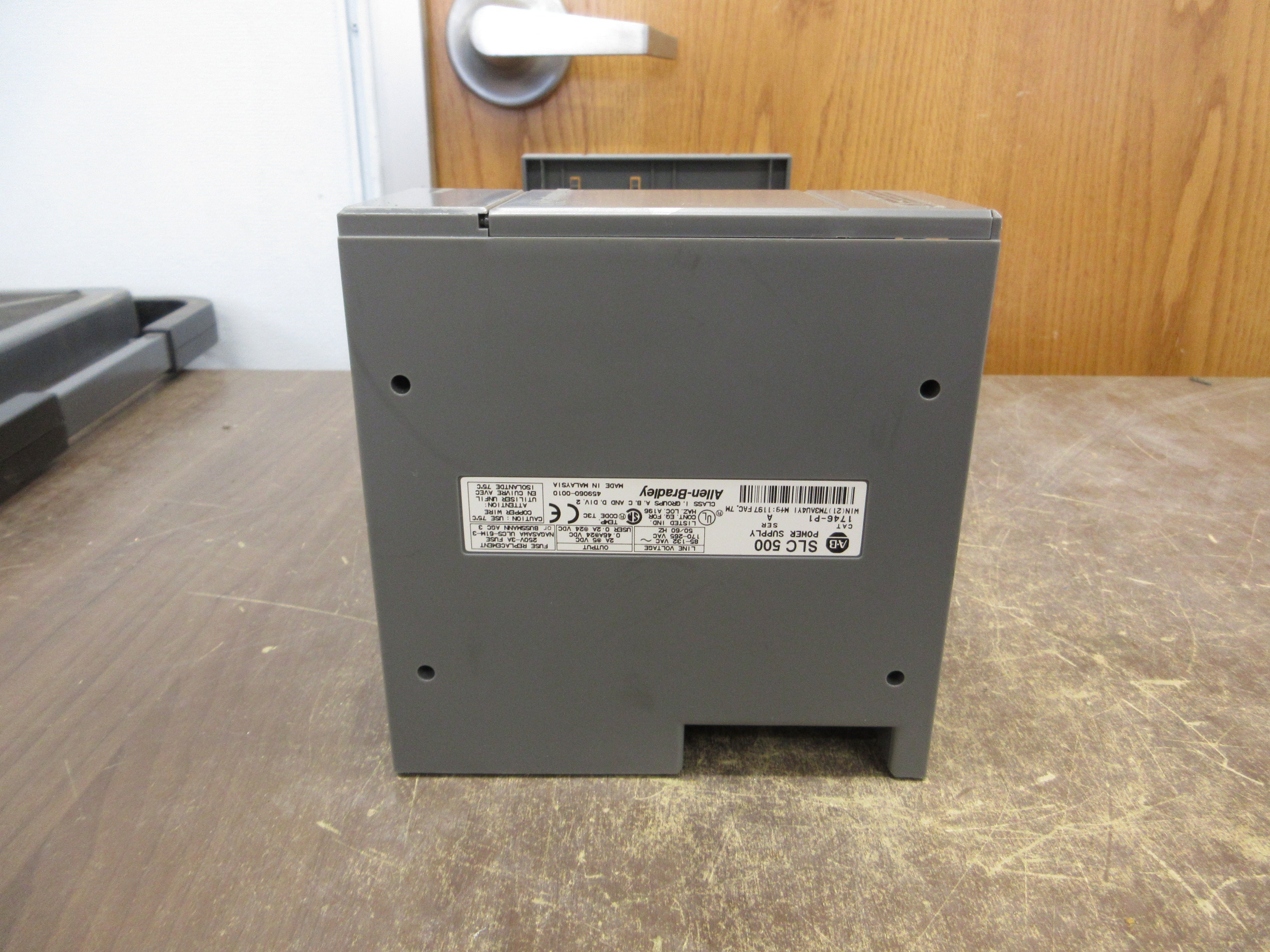 Allen-Bradley SLC 500 PLC Rack w/ Power Supply 1746-A7 / 1746-P1 7-Slot Used