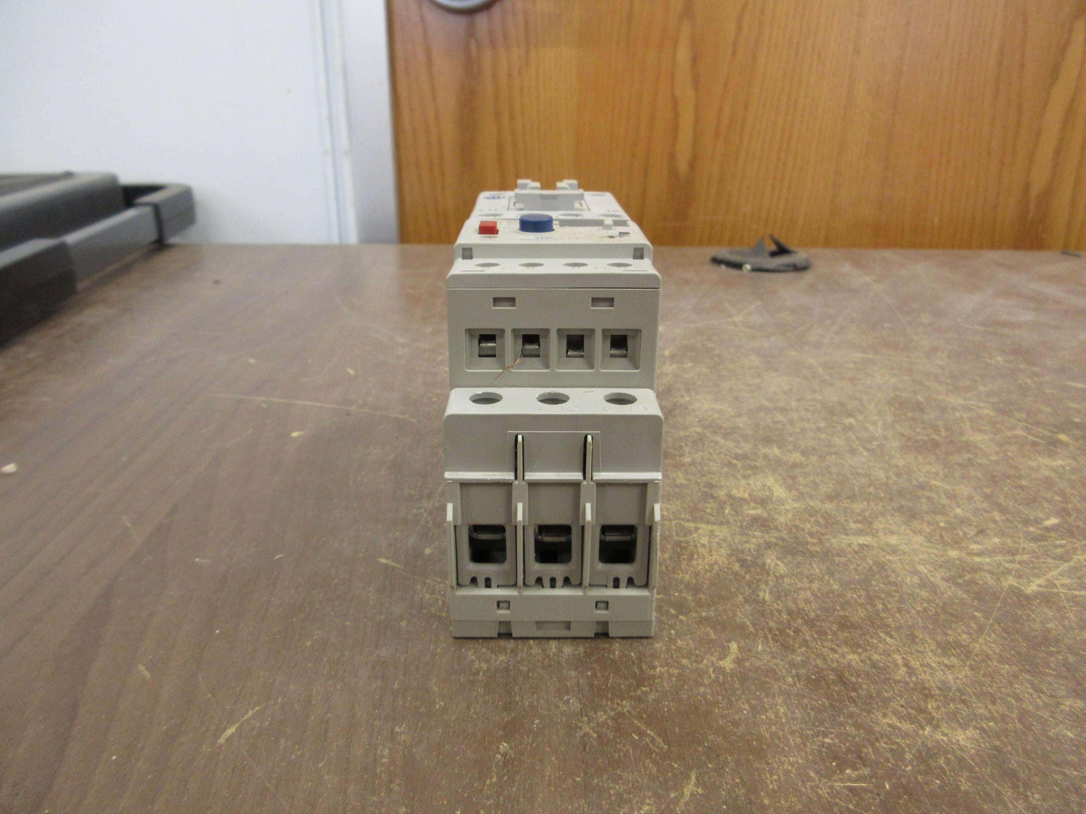 Allen-Bradley Starter 100-C16*00 / 193-EECB 120V Coil Trip: 1.0-5.0A Used