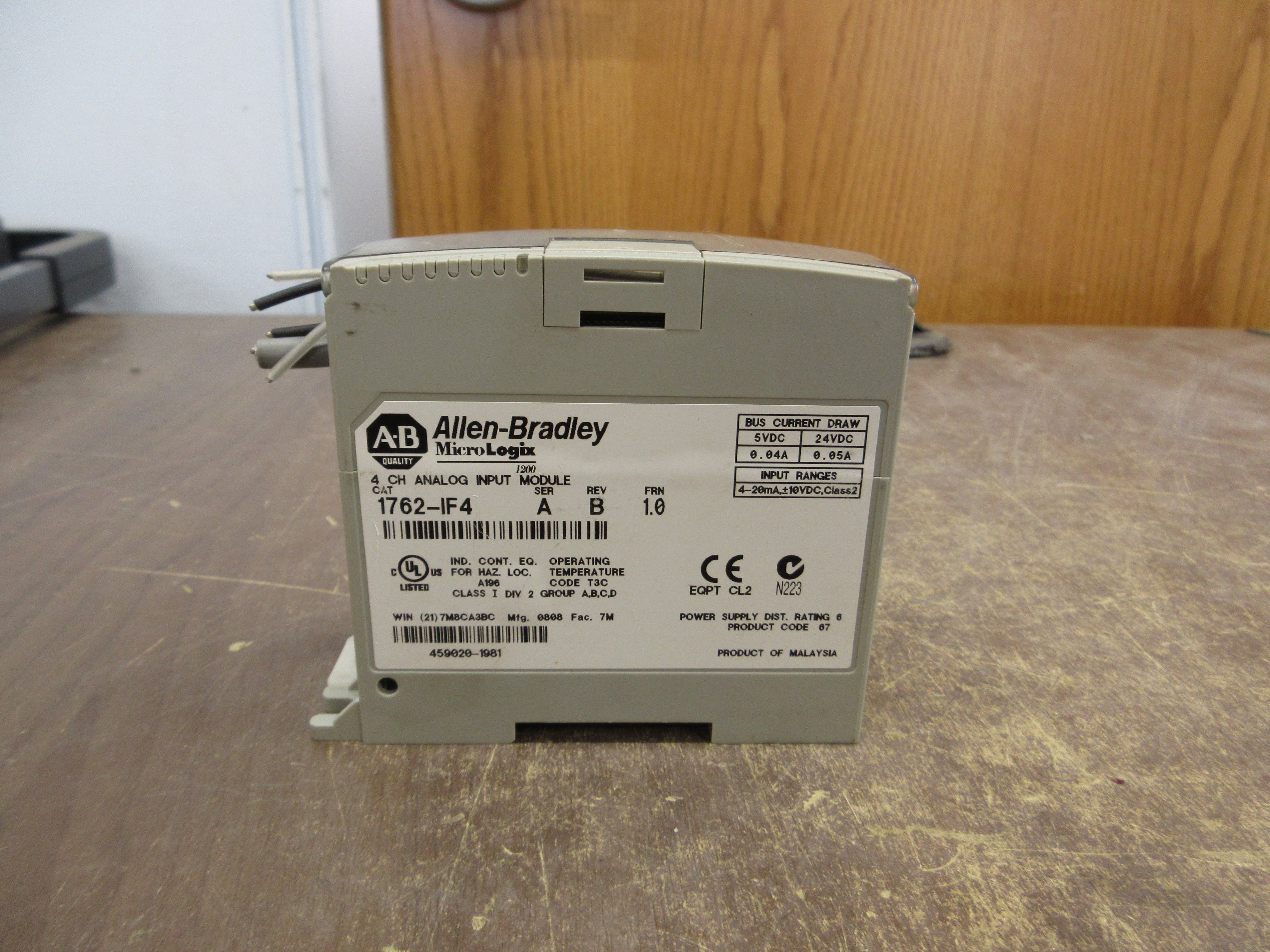 Allen-Bradley MicroLogix 1200 Analog Input Module 1762-IF4 Ser. A Rev. B Used