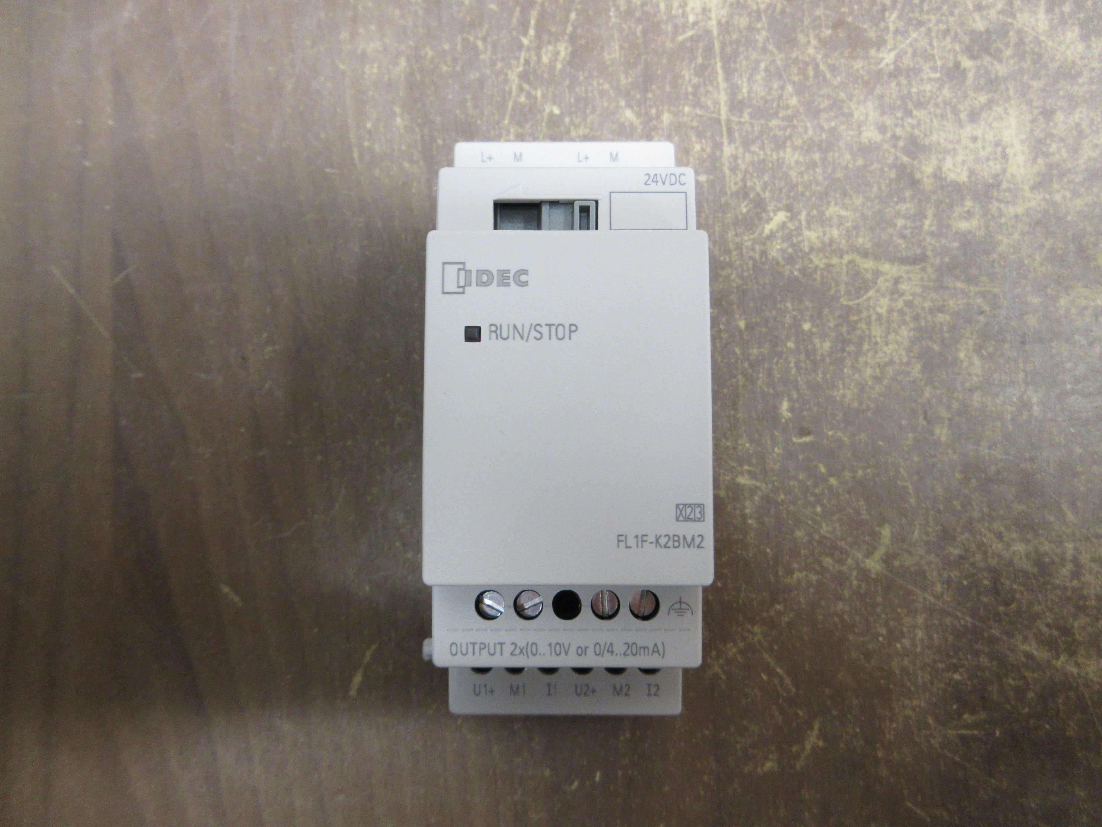 IDEC SmartRelay Analog Expansion Module FL1F-K2BM2 FS: 01 F/W: V1.08.01