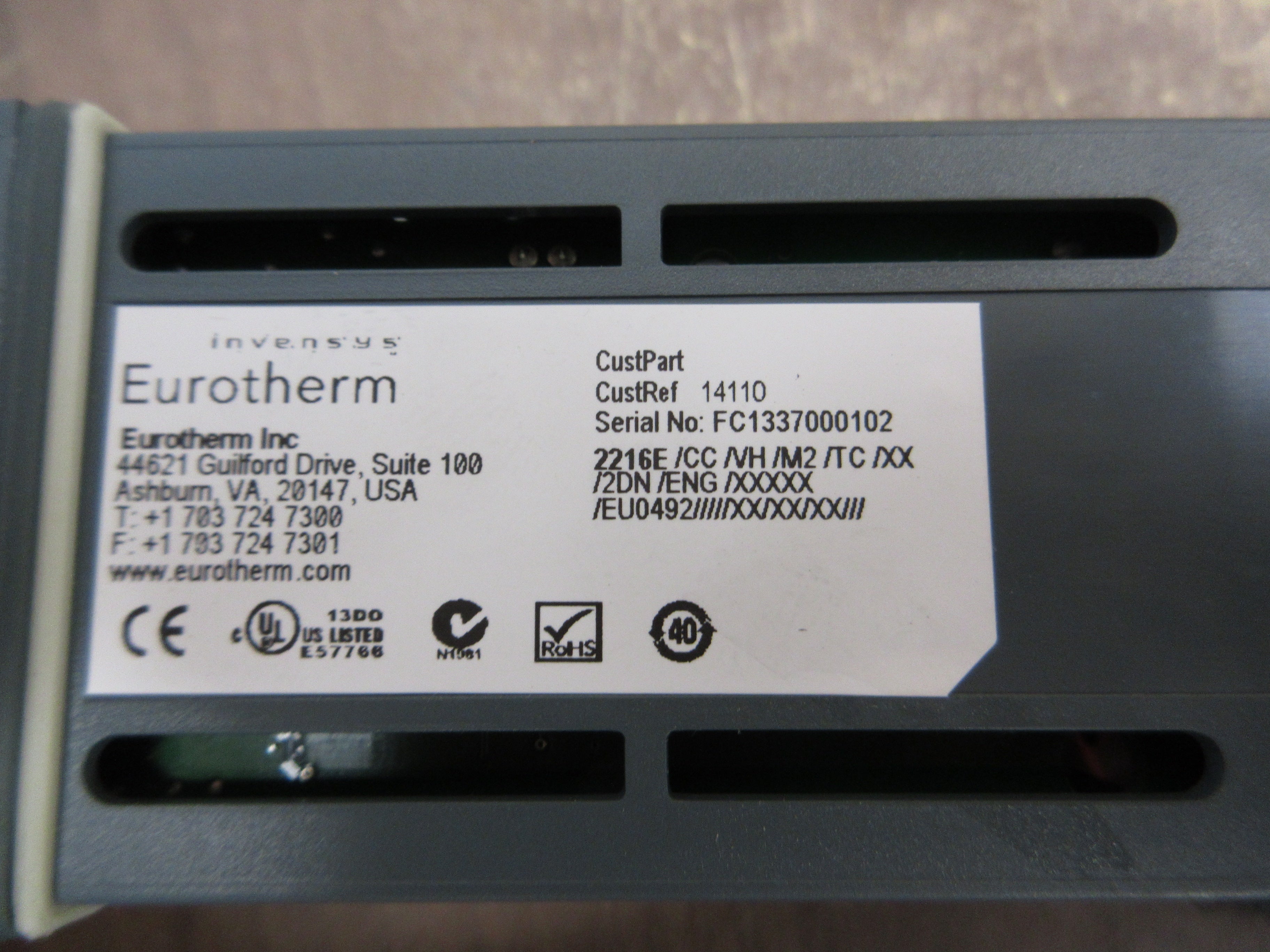 Invensys Temperature Controller 2216E/CC/VH/M2/TC/XX/2DN/ENG/XXXXX/EU0492