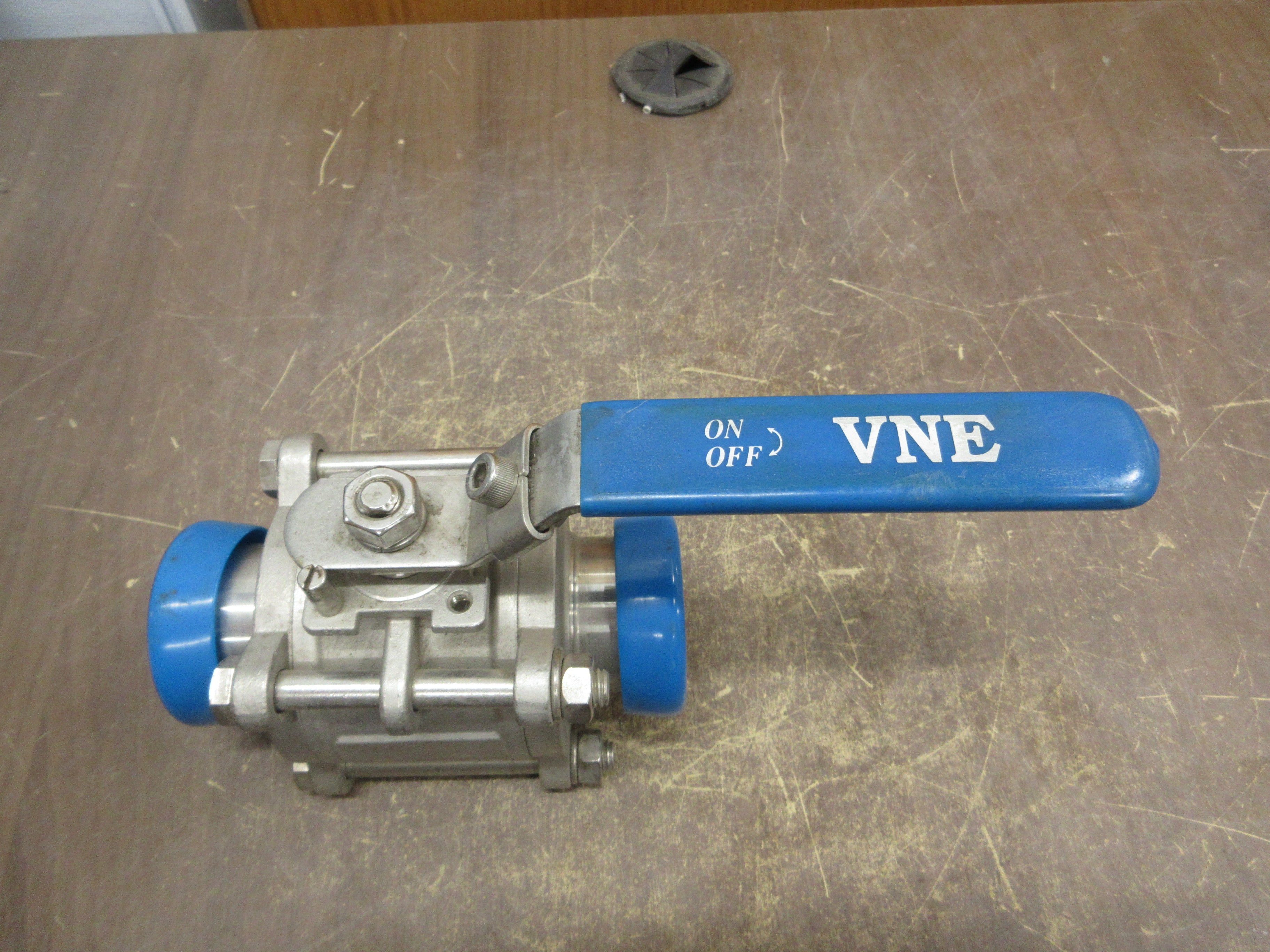 VNE Stainless Steel Valve 127GH 2" 1000 WOG *No Box* New Surplus