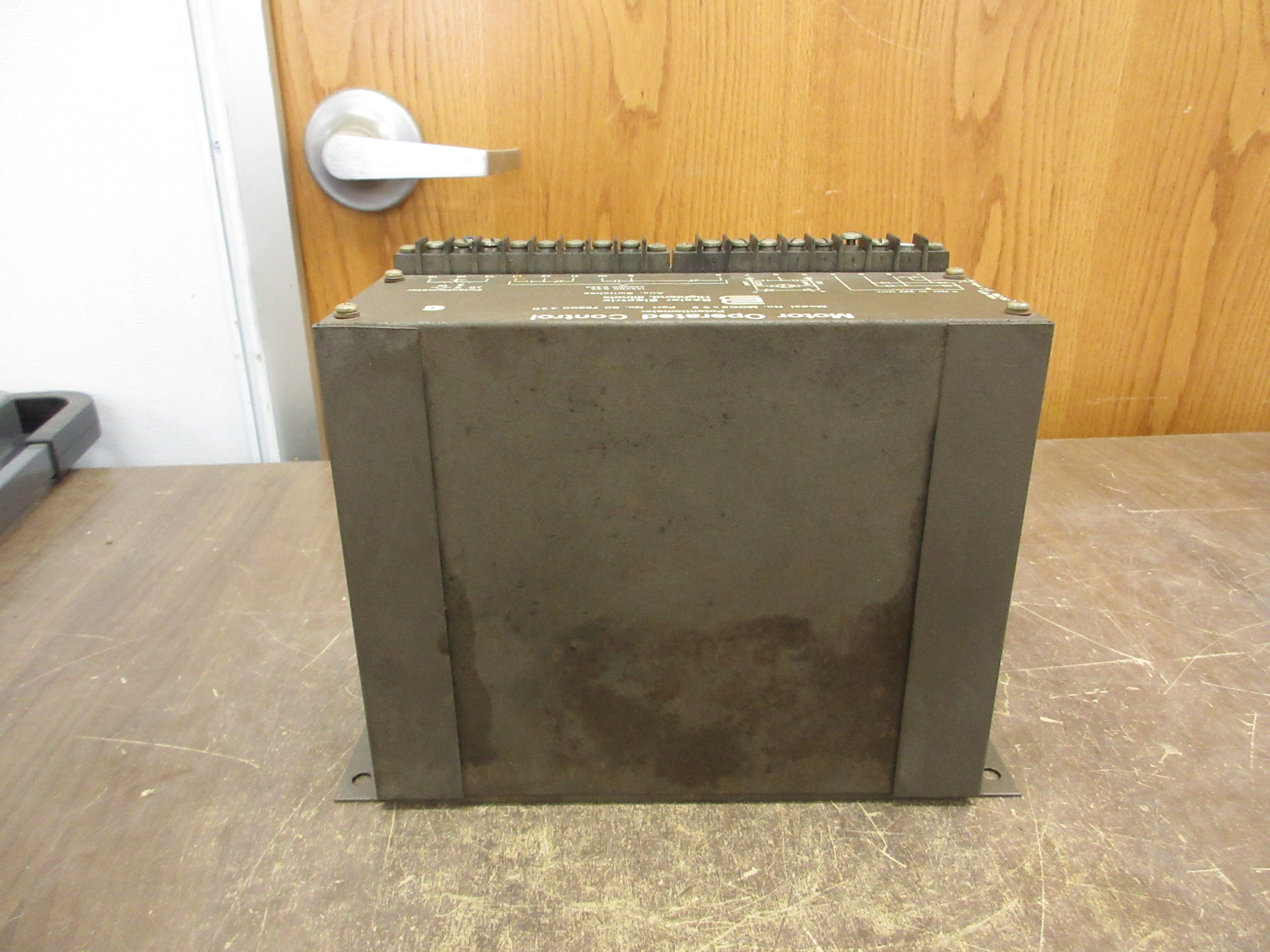 Basler Electric MOC2499 Motor Operated Control / Potentiometer 90 72300430 Used