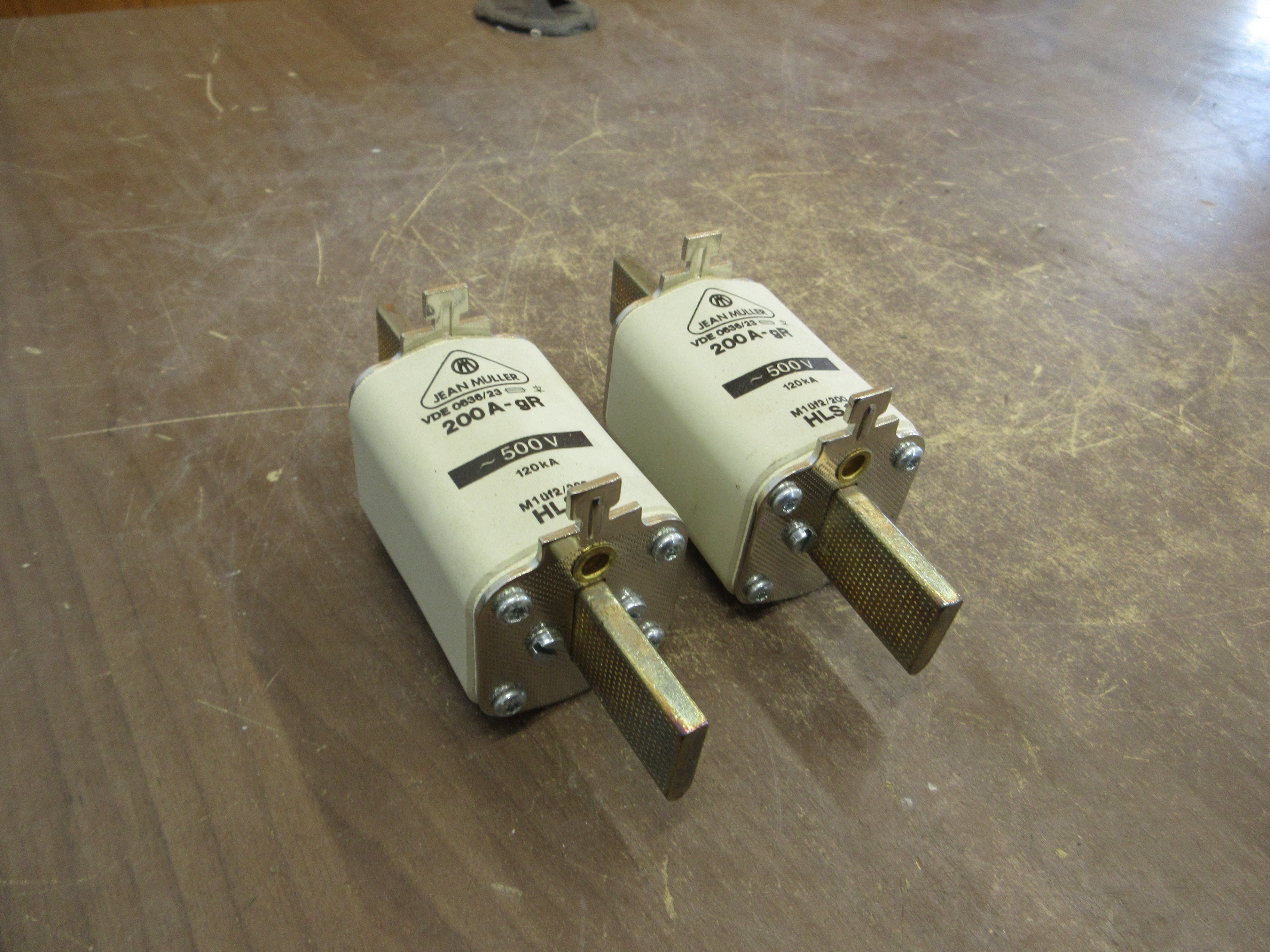 Jean Muller Fuse R1215200 200A 500V *Box of 2* New Surplus