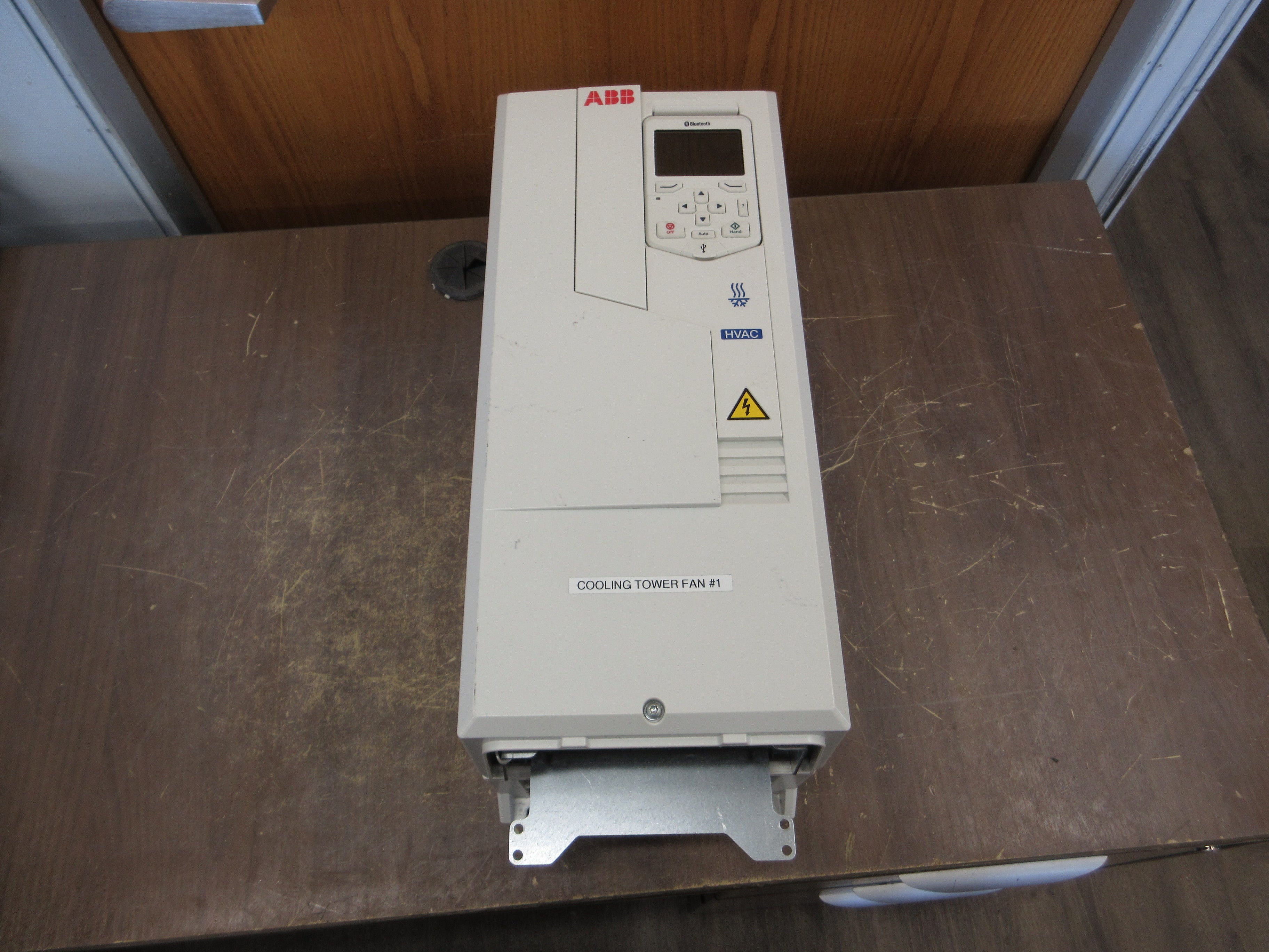 ABB ACH580 AC Drive ACH580-01-034A-4+0J400+P922 25HP 3Ph w/ Keypad Used