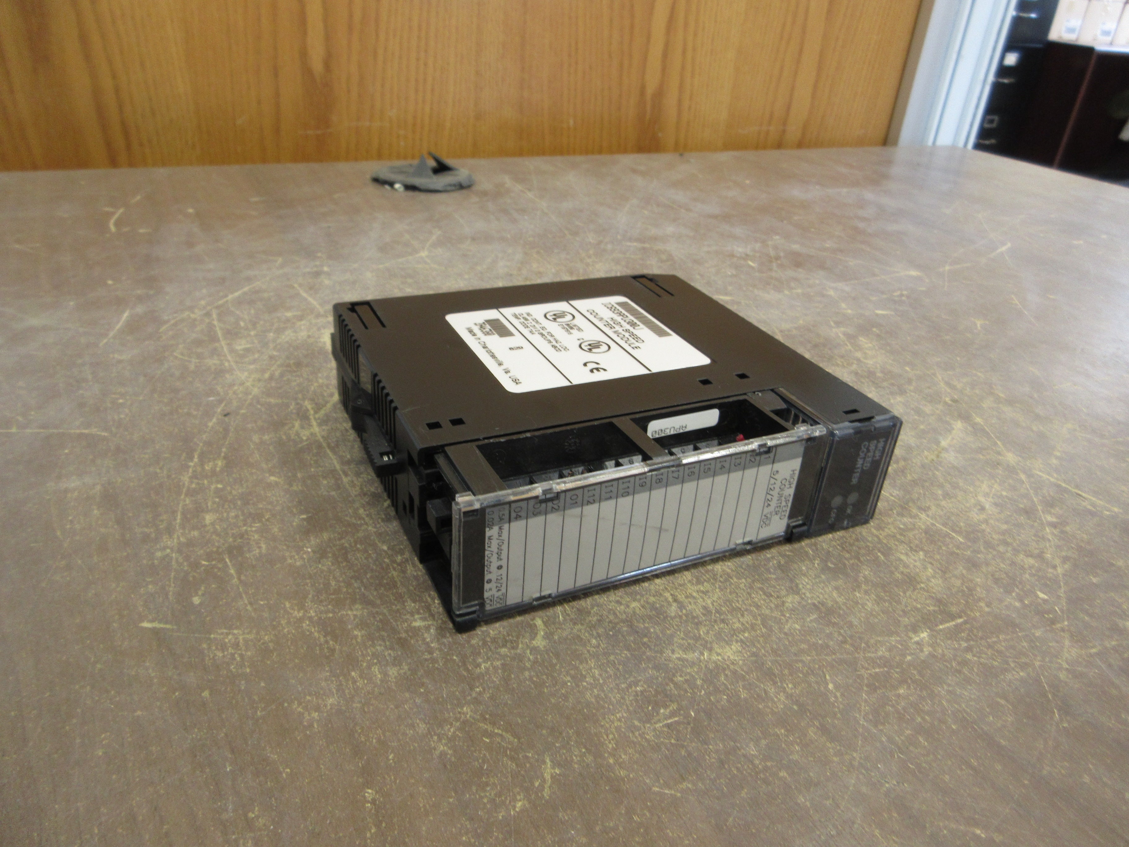 GE Fanuc High Speed Counter Module IC693APU300J Used