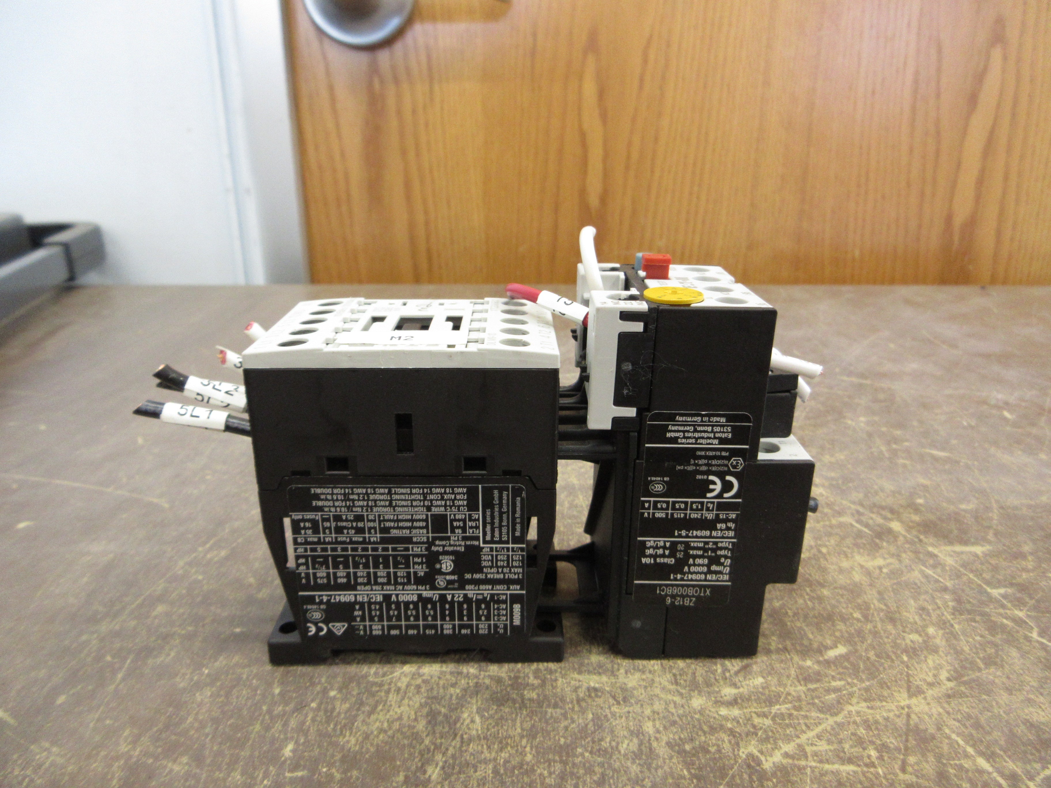 Eaton Starter DIL M9-10 XTCE009B10 / ZB12-6 XTOB006BC1 120V Coil Trip: 4-6A Used