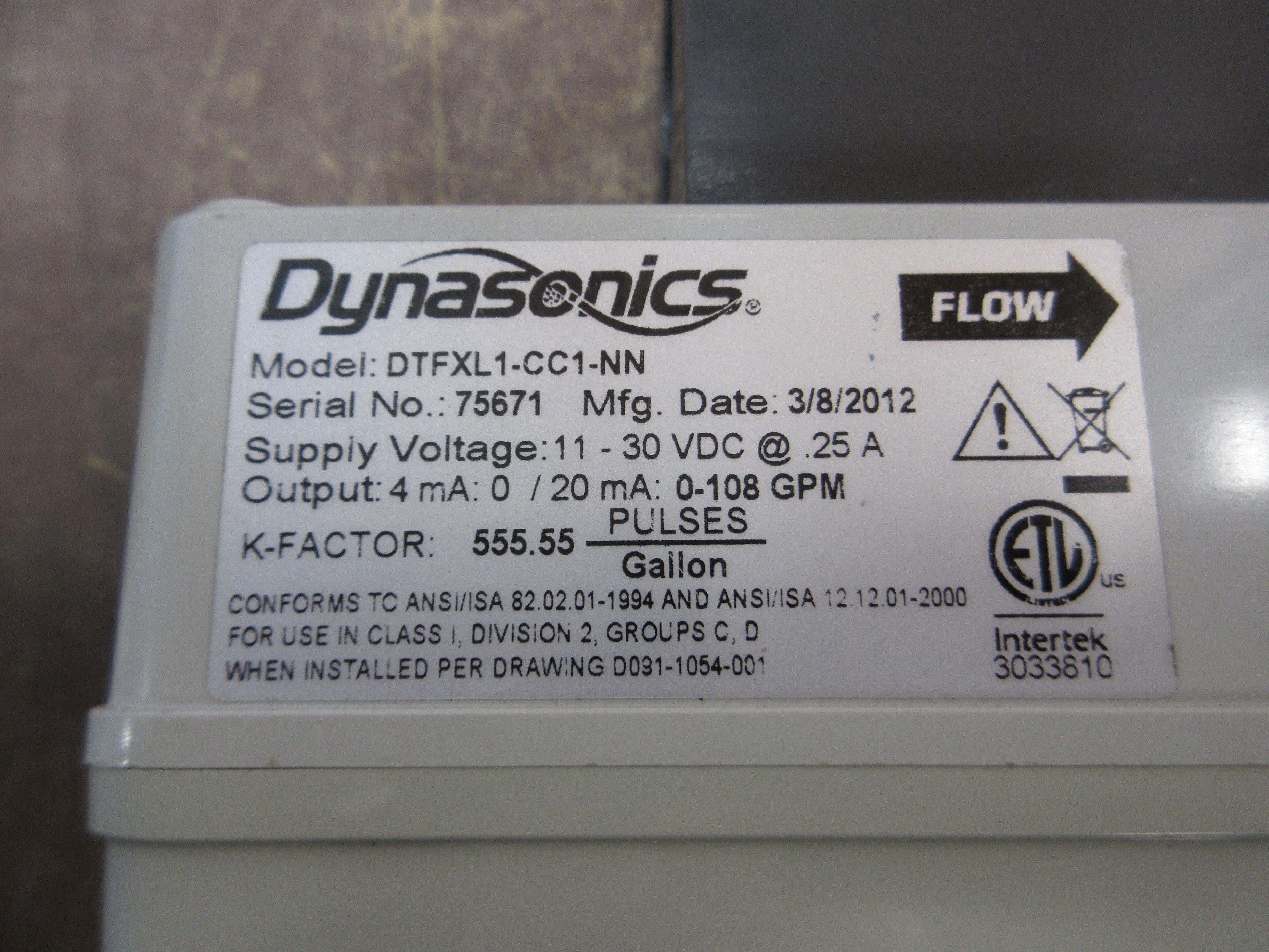 Dynasonics Ultrasonic Flowmeter DTFXL1-CC1-NN 11-30VDC Used